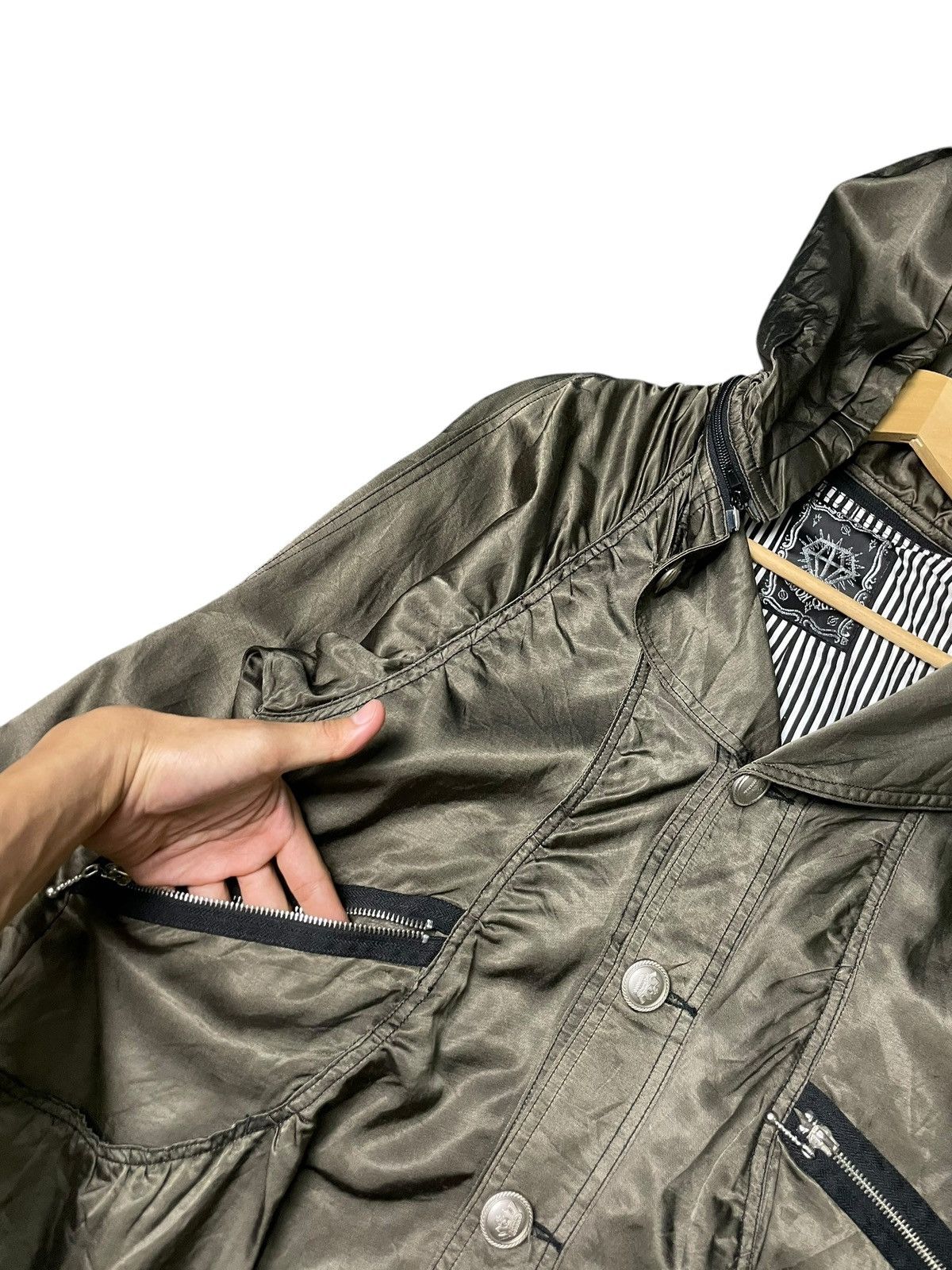 Japanese Brand × Seditionaries × Vintage ALGONQUINS Brand Shimmer Hooded Jacket (77) Size US M / EU 48-50 / 2 - 6 Thumbnail