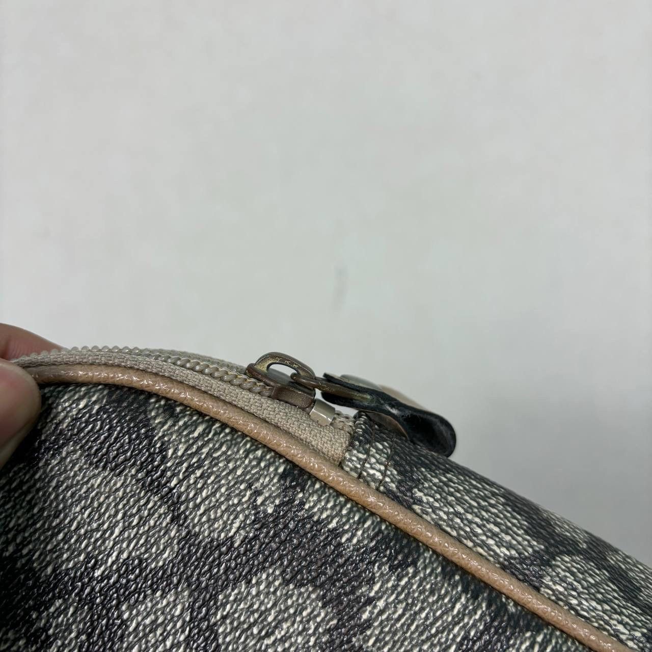 Yves Saint Laurent Vintage YSL Giraffe Print Clutch Bag Pouch 80s 90s Authentic Size ONE SIZE - 10 Thumbnail