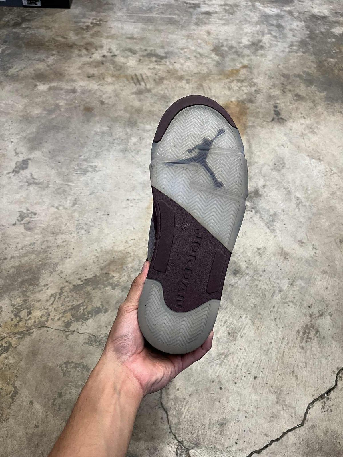 Jordan Brand Jorfan 5 Burgundy Size US 10 / EU 43 - 11 Thumbnail