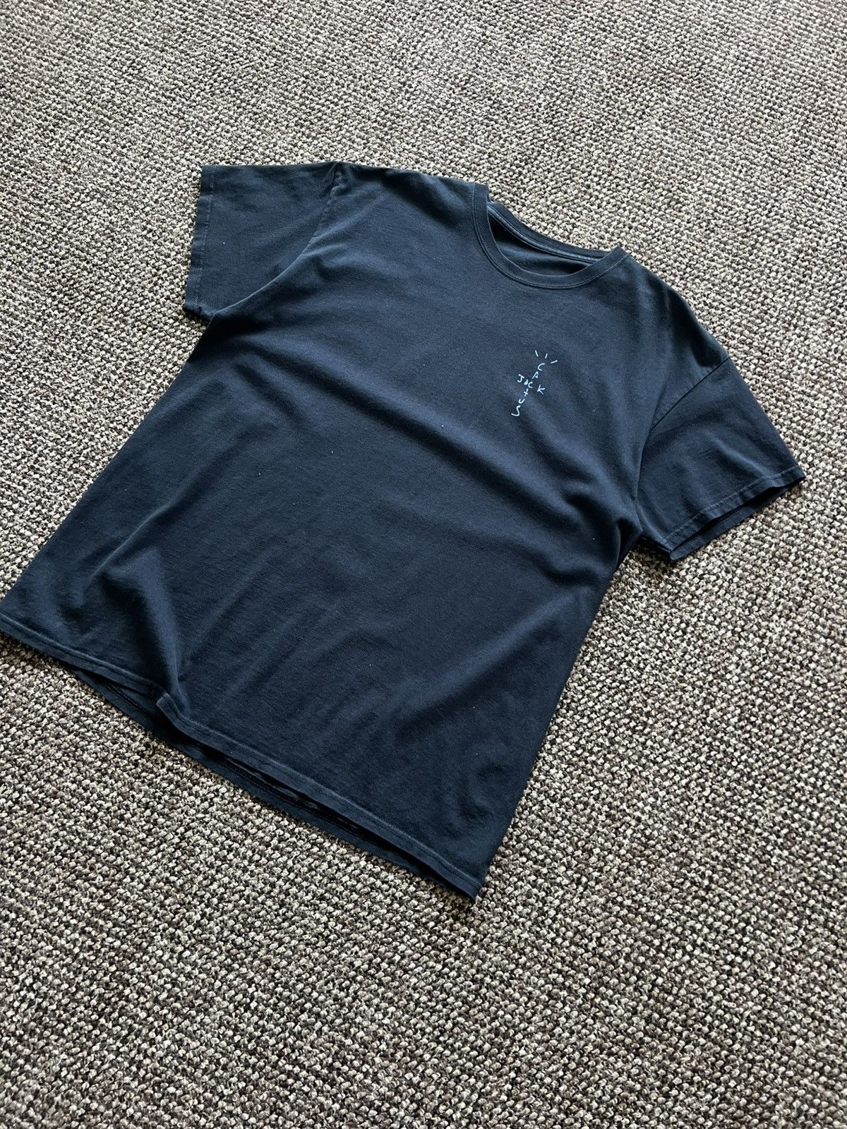 Travis Scott Travis Scott Astroworld T-Shirt Rare Big Logo L Size US L / EU 52-54 / 3 - 5 Thumbnail