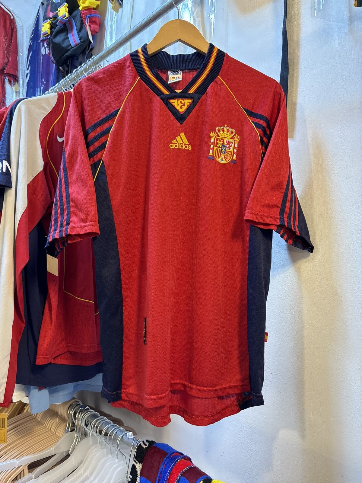 Adidas Vintage 1998 Spain Football Team Home Kit Size US L / EU 52-54 / 3 - 1 Thumbnail