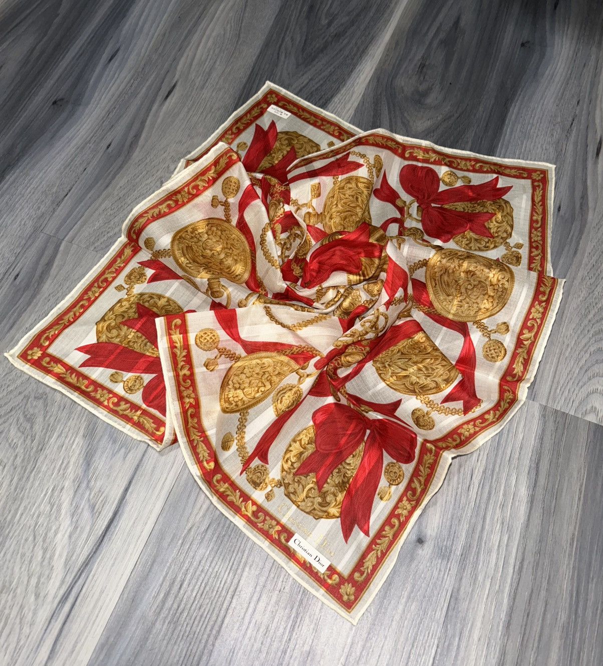 Dior Christian Dior Gold Chain Red Ribbon Cotton Handkerchief Size ONE SIZE - 1 Thumbnail