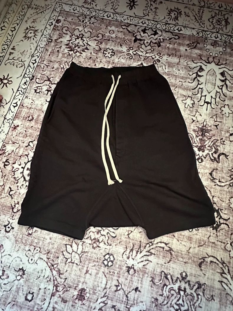 Rick Owens Rick Owens size xs Sweatpants and shorts Size US 28 / EU 44 - 1 Thumbnail