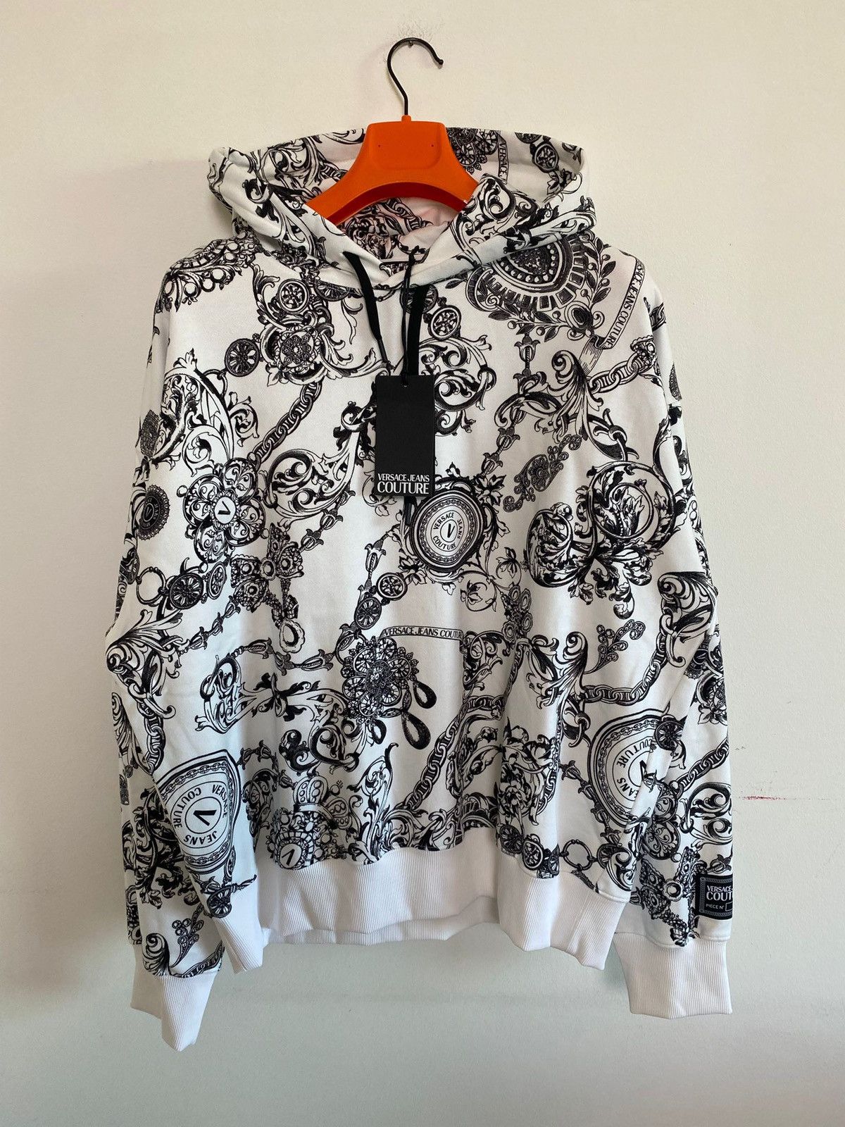 Versace Jeans Couture Baroque Print Brushed Versace Jeans Culture size L white, Size US L / EU 52-54 / 3 - 1 Thumbnail