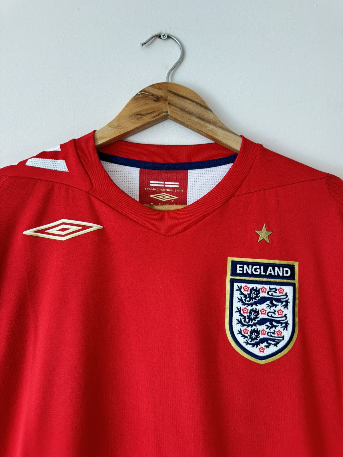 Umbro Vintage England 2006-2007 Away Soccer Jersey Football Shirt Size US M / EU 48-50 / 2 - 6 Thumbnail