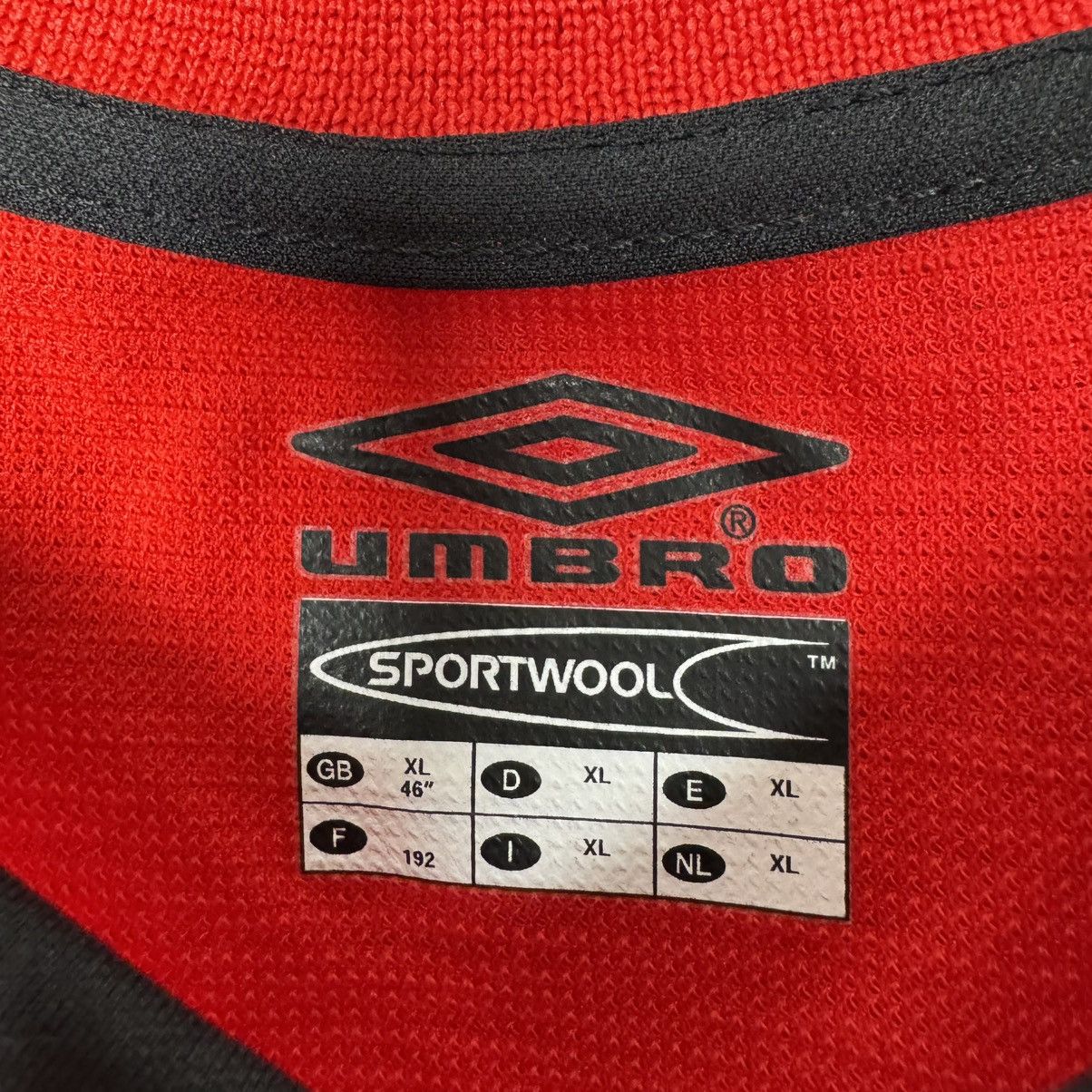 Umbro MANCHESTER UNITED 2000 2002 HOME FOOTBAL SHIRT SOCCER JERSEY Size US XL / EU 56 / 4 - 3 Thumbnail