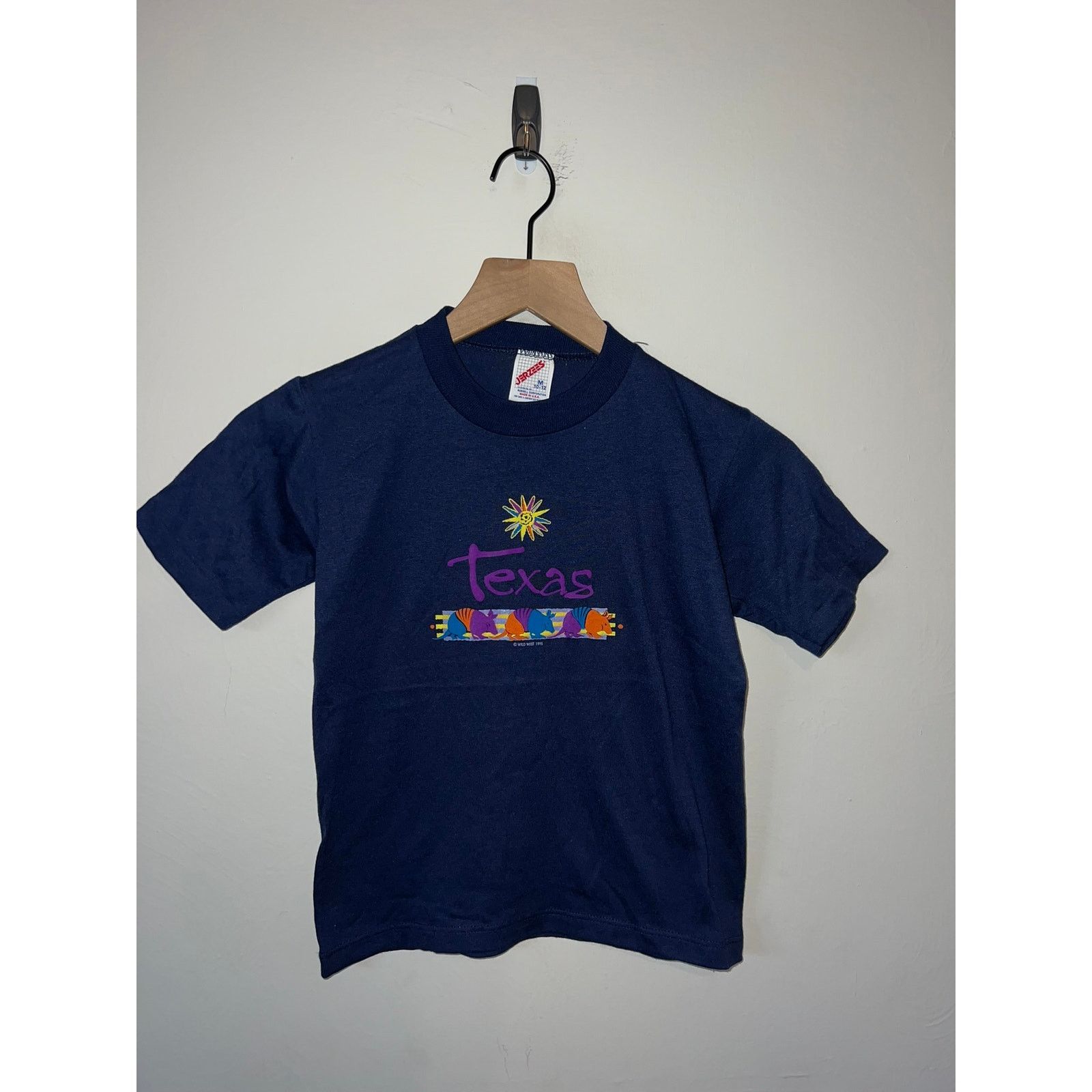 Jerzees 90s Youth Vintage Texas Armadillo TX Blue Shirt Kids M 10-12 Size US M / EU 48-50 / 2 - 1 Thumbnail