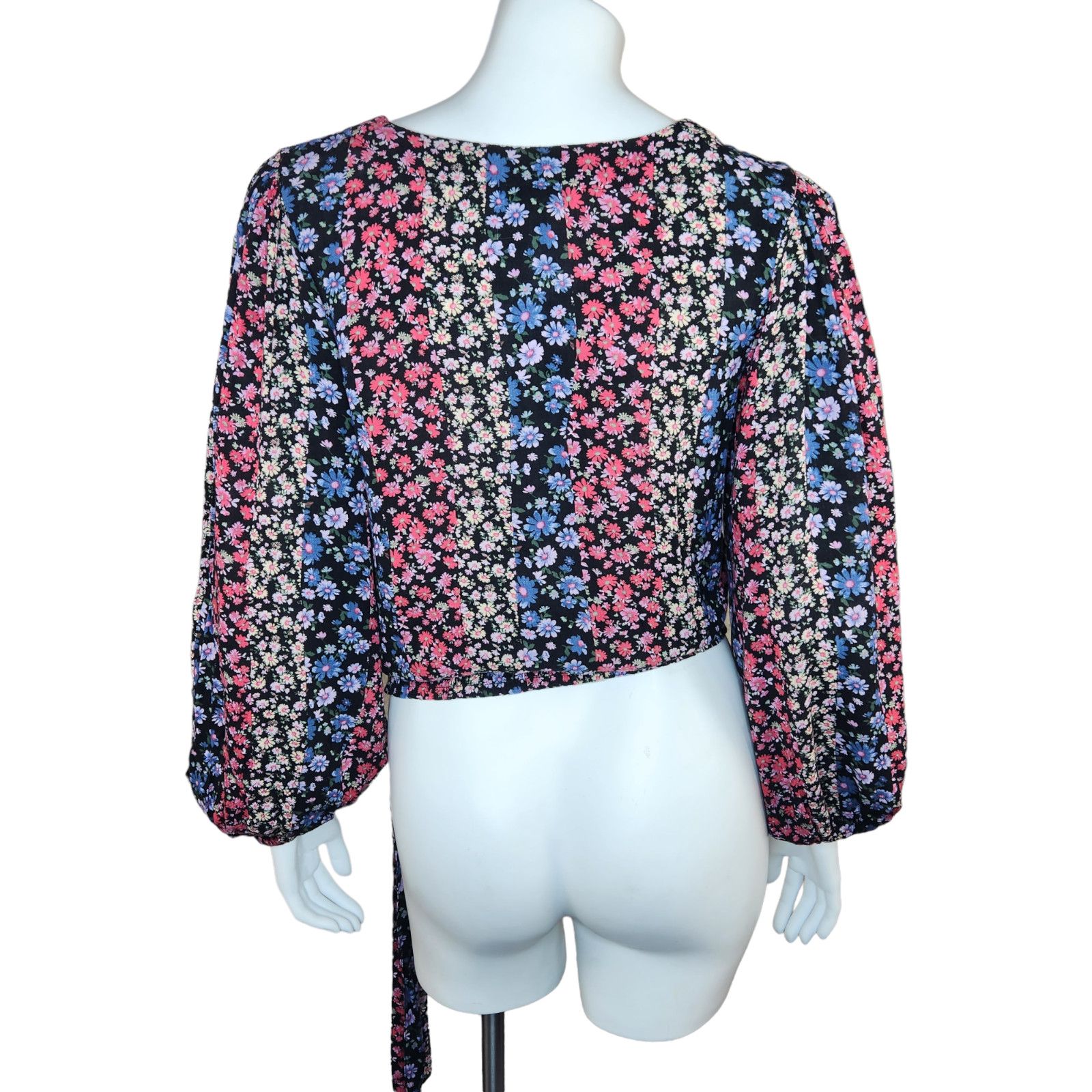 American Eagle Outfitters American Eagle Womens Small Floral V-Neck Cottagecore Blouse Size S / US 4 / IT 40 - 4 Thumbnail