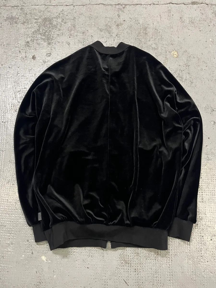 Gucci 2010s Gucci Black Velvet Bomber Jacket Size US S / EU 44-46 / 1 - 6 Thumbnail