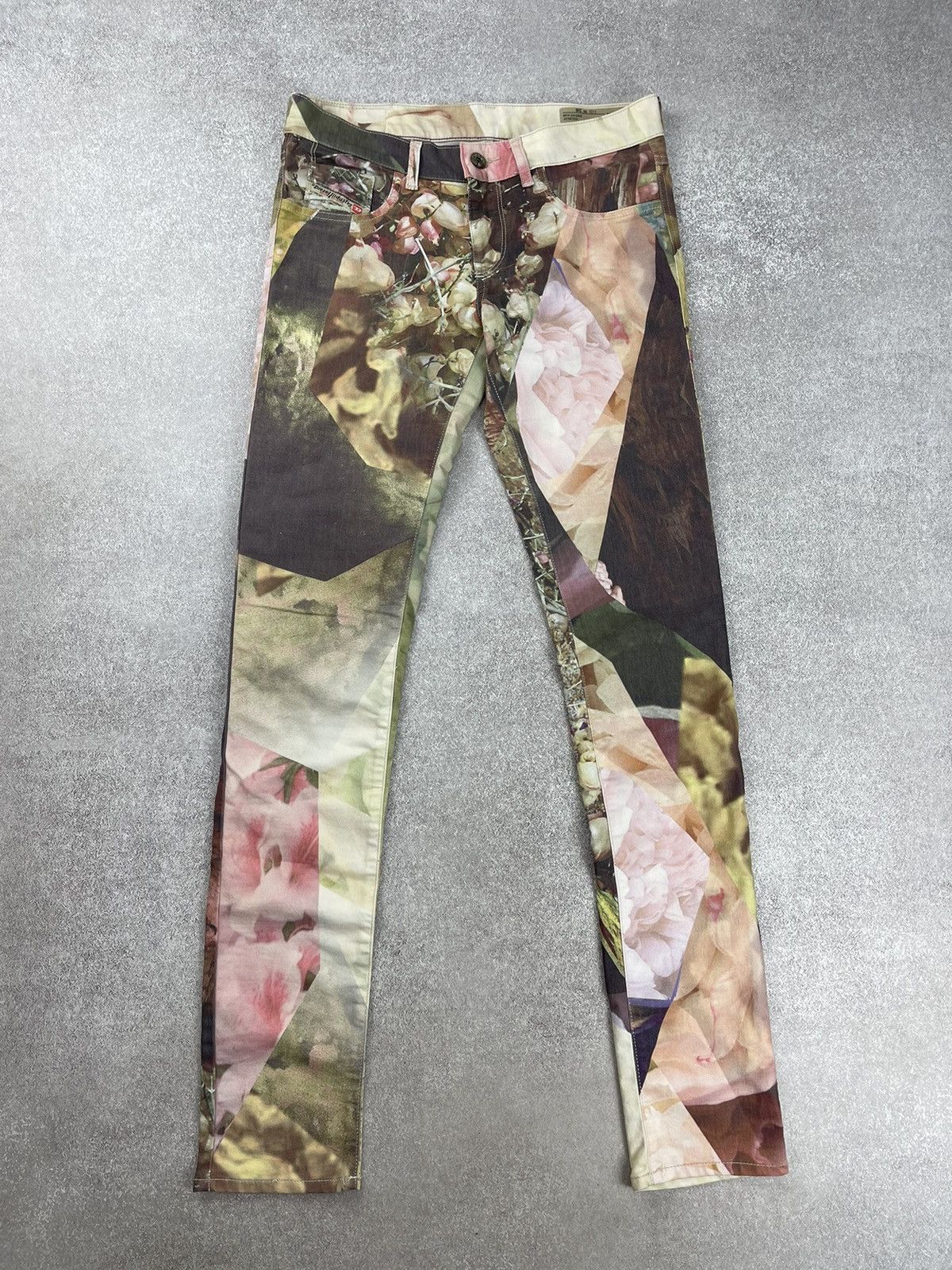 Diesel Diesel Liver-SP Super Slim Flowers Print Pants Size 28" / US 6 / IT 42 - 1 Thumbnail