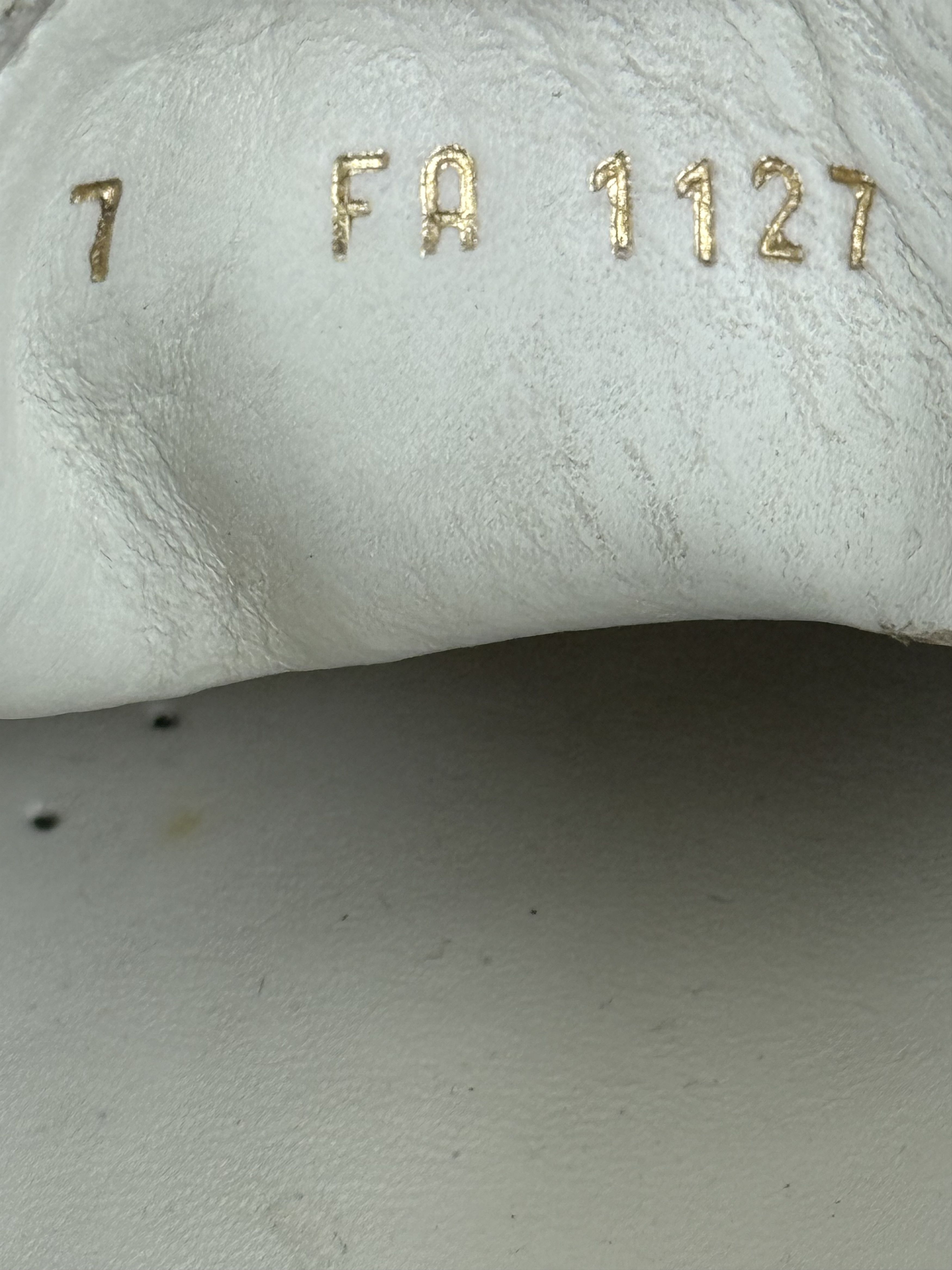 Louis Vuitton Louis Vuitton White & Black Repeat Logo Slip On Sneakers Size US 8 / EU 41 - 8 Thumbnail
