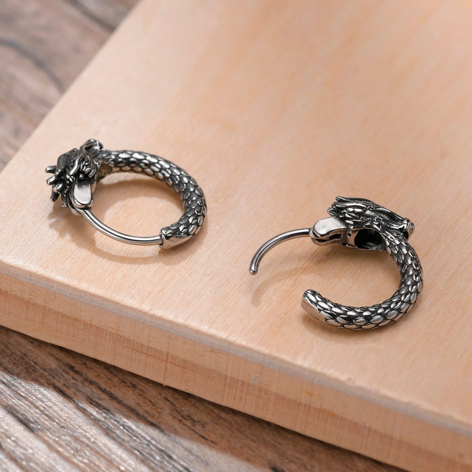 Japanese Brand × Vintage 1Pair Dragon Earrings Size ONE SIZE - 2 Thumbnail