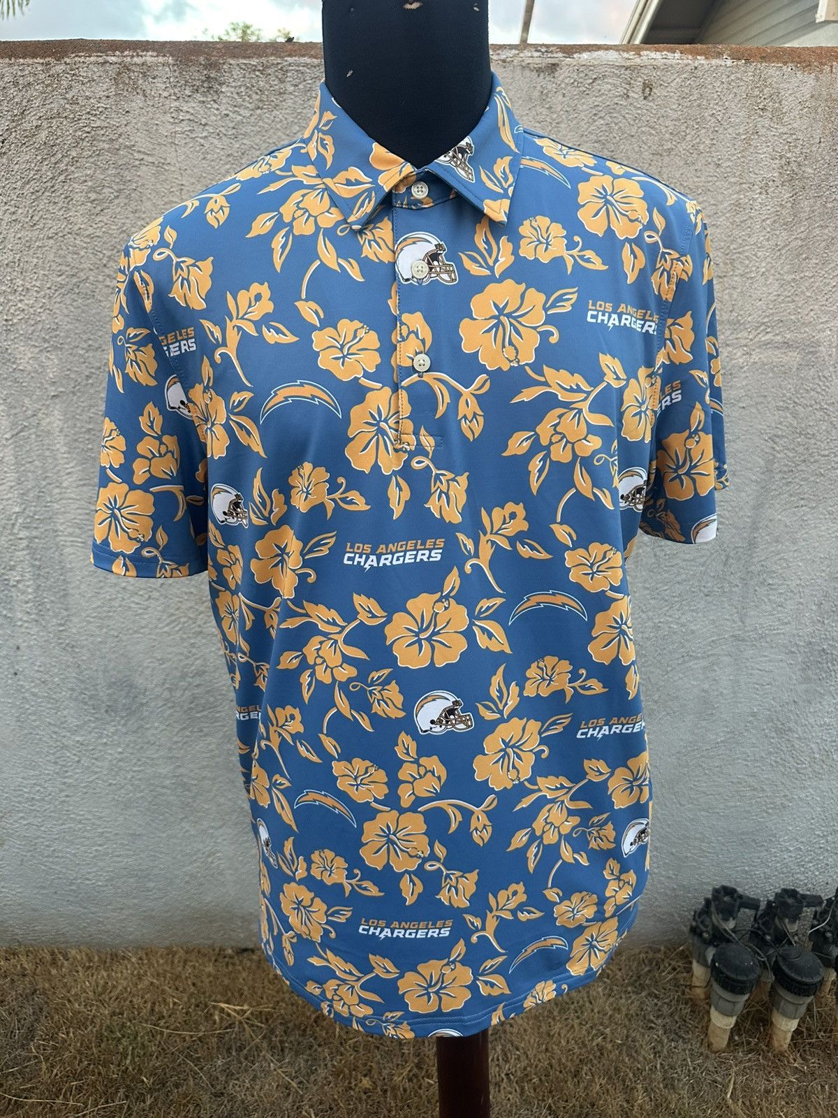 Reyn Spooner Reyn Spooner Polo Shirt Los Angeles Chargers Men's M Size US M / EU 48-50 / 2 - 1 Thumbnail