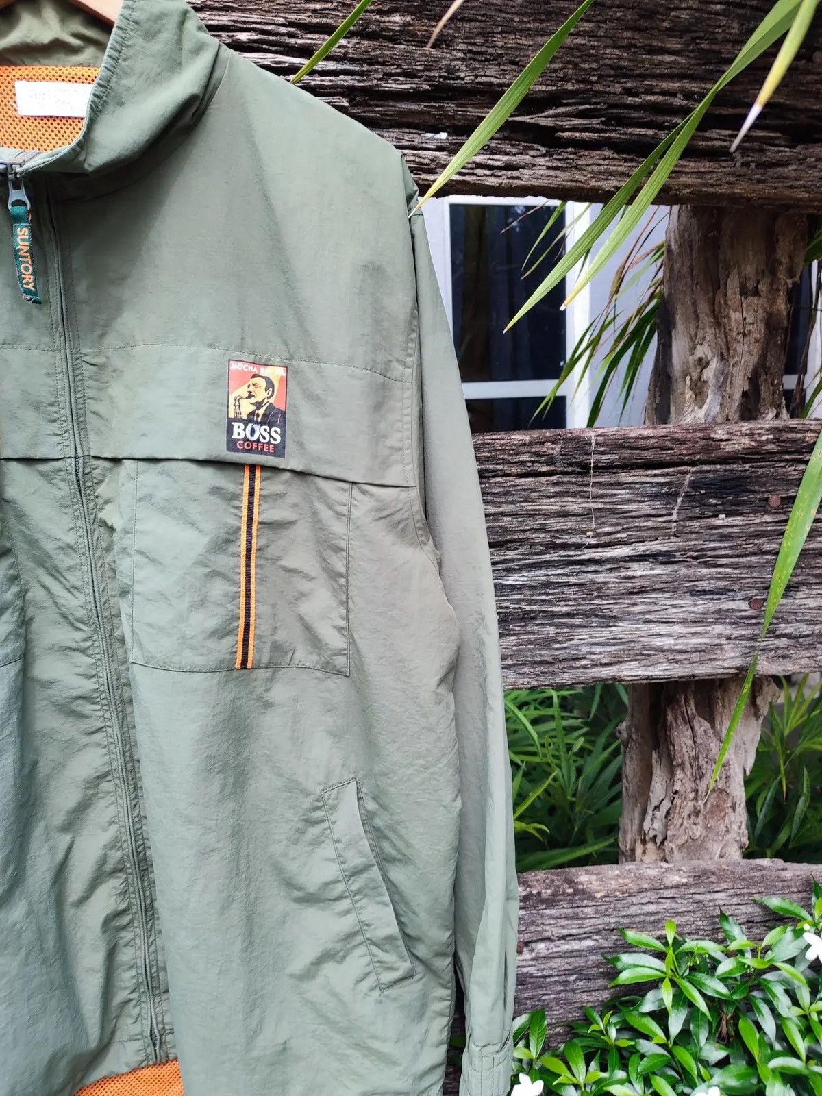 Japanese Brand Vintage Suntory Boss Coffee Windbreaker – Mocha Brazil Promo Size US L / EU 52-54 / 3 - 4 Thumbnail
