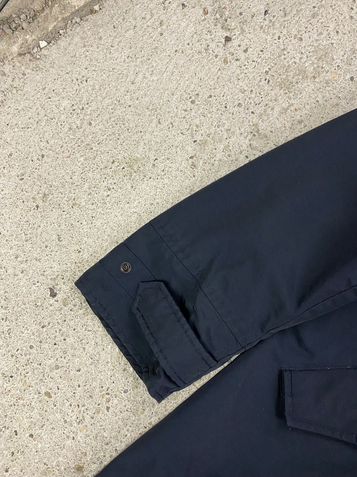 Woolrich Woolen Mills Woolrich cape patka navy waterproof windbreaker gorpcore Size US XL / EU 56 / 4 - 5 Thumbnail