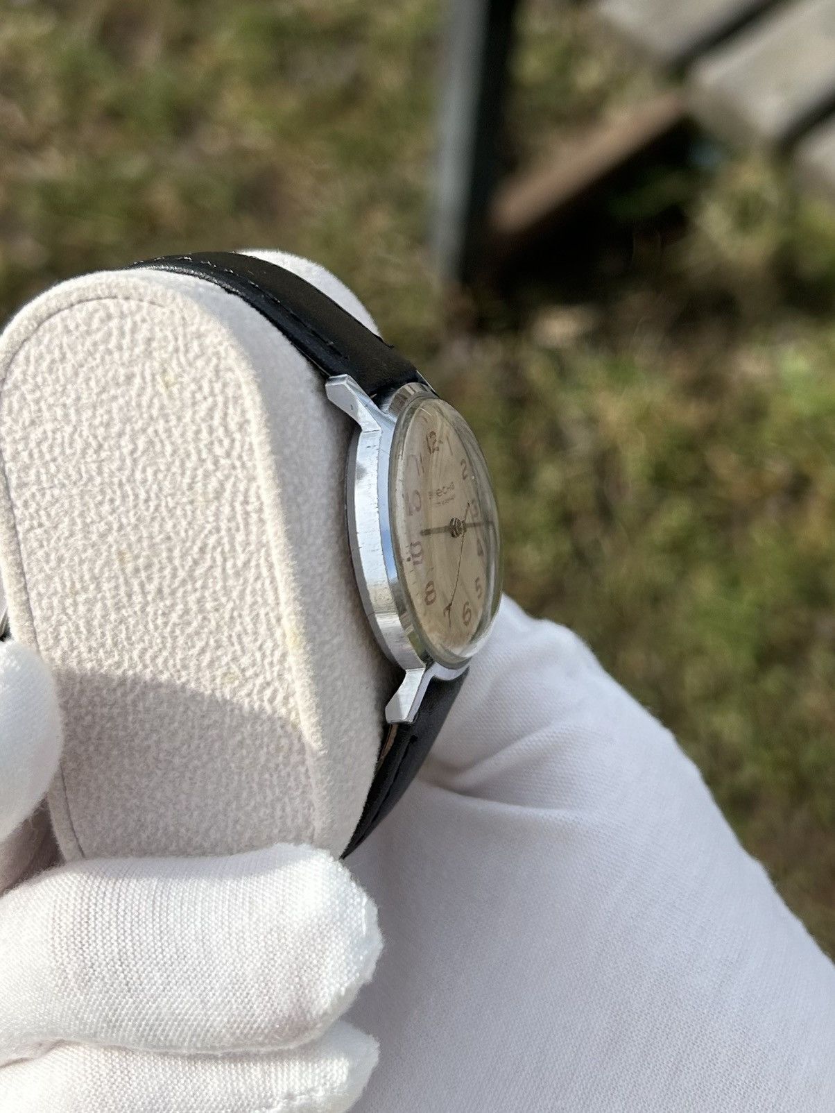 Vintage Vintage Vesna Watch USSR Soviet Mechanical Authentic 1970s Size ONE SIZE - 6 Thumbnail