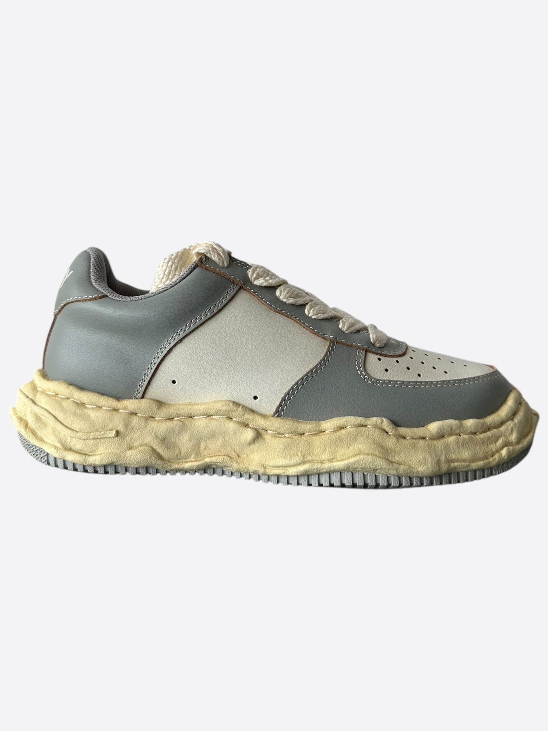 Maison MIHARA YASUHIRO Maison Mihara Yasuhiro Aged Grey & White Wayne Sneakers Size US 8 / EU 41 - 1 Thumbnail