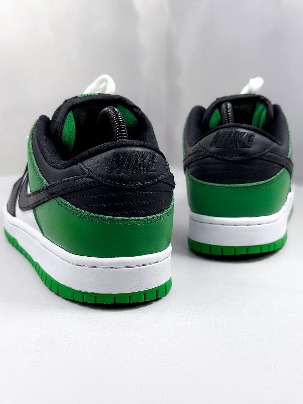 Nike Nike SB Dunk Low “Lucky Green” 🍀🔥 – US 9 Size US 9 / EU 42 - 3 Thumbnail
