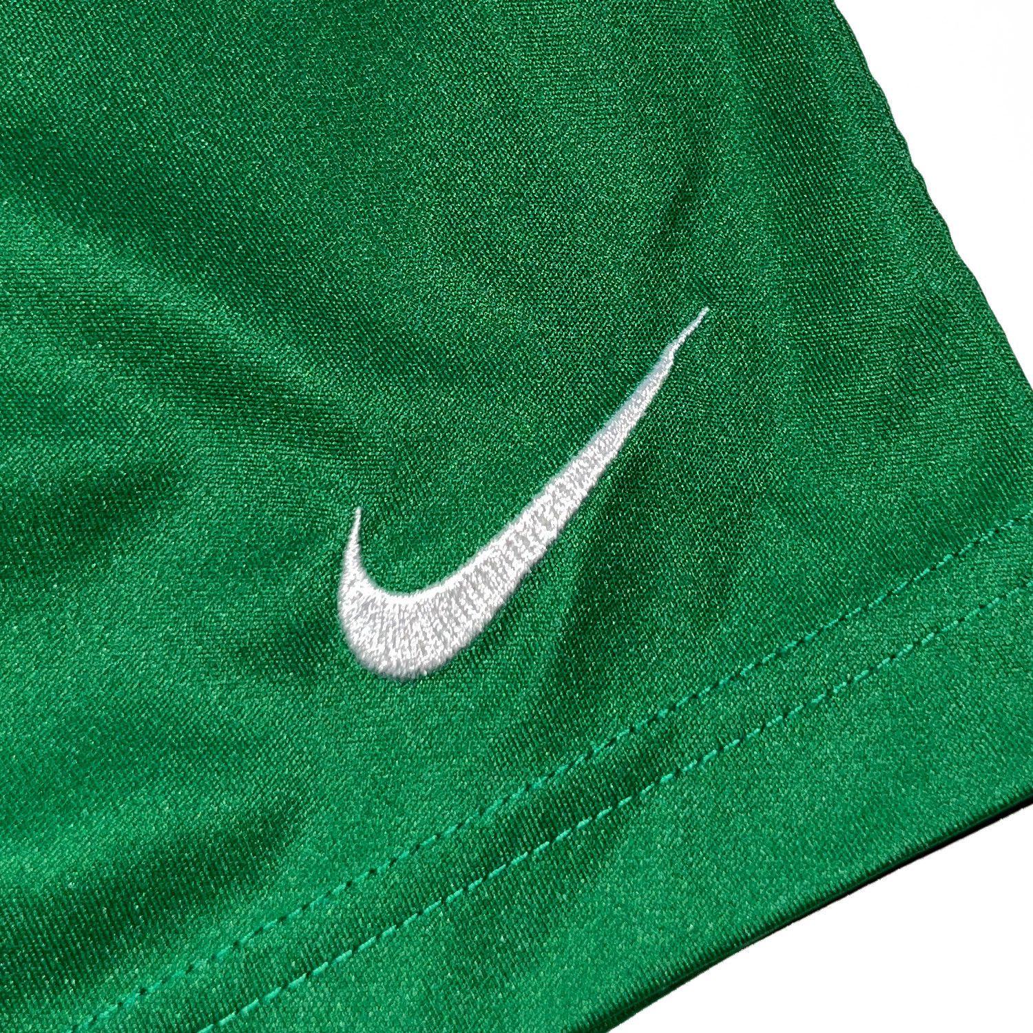 Nike Featherlight Swoosh Shorts in Fresh Green Size US 34 / EU 50 - 3 Thumbnail