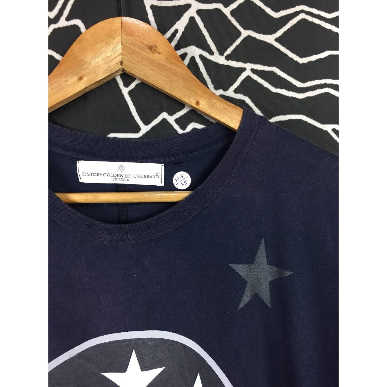 Vintage IC Story Golden Deluxe Brand Venezia Rottweiler Graphic Tee Size US L / EU 52-54 / 3 - 5 Thumbnail