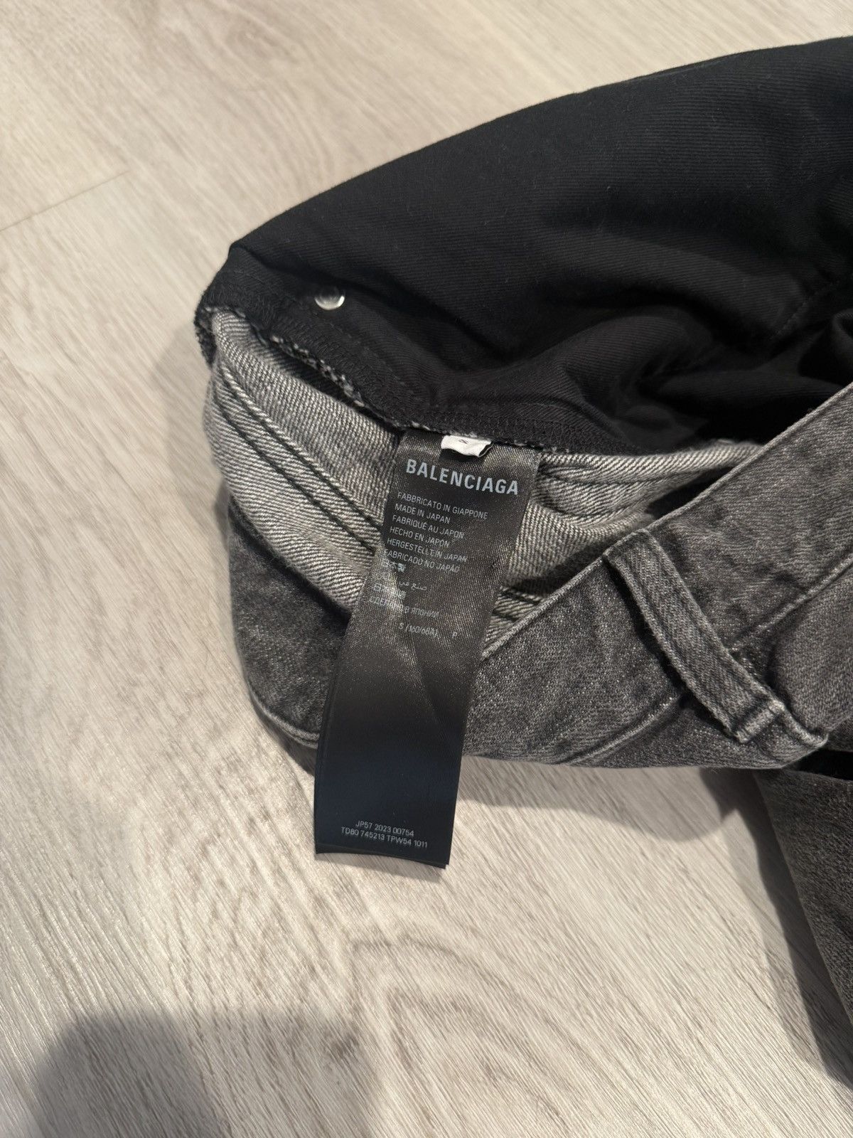 Balenciaga s/s 2023 baggy wide leg denim!! Size US 32 / EU 48 - 7 Thumbnail