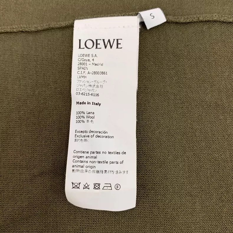 Loewe Loewe Military green wool V-neck single row button irregul Size S / US 4 / IT 40 - 6 Thumbnail