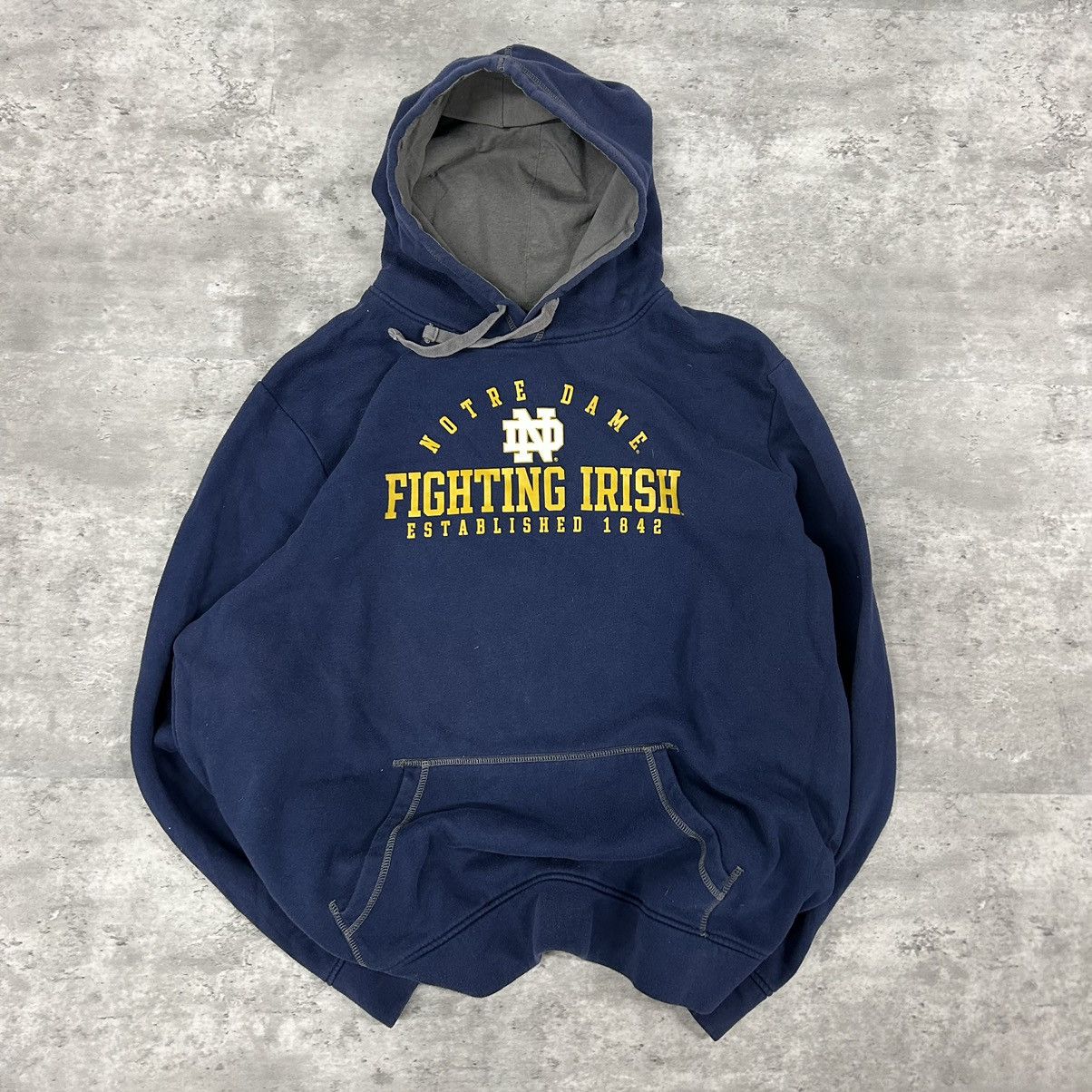 NCAA × Vintage University of Notre dame hoodie sweatshirt sz xxl Size US XXL / EU 58 / 5 - 1 Thumbnail