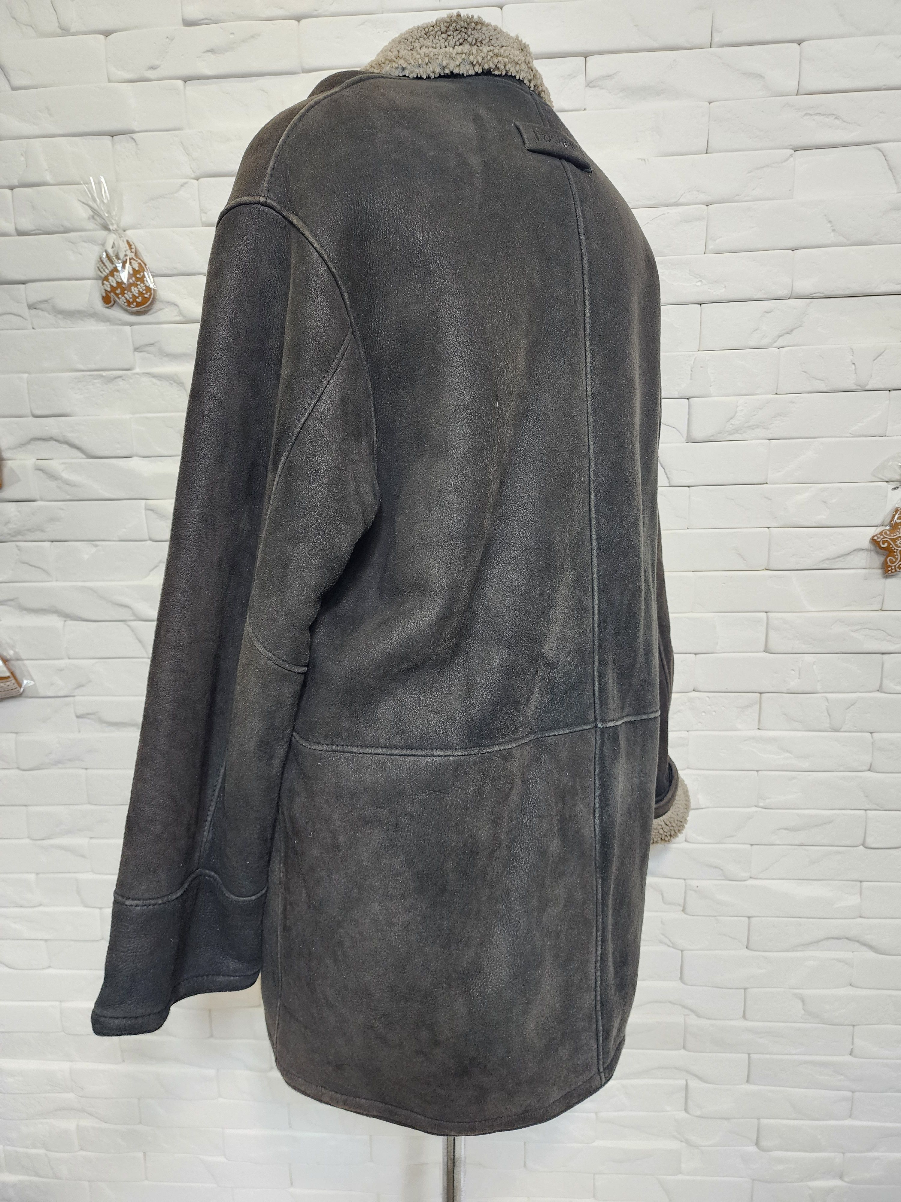 Men's Black Sheepskin Coat: Genuine Fur, Zippered