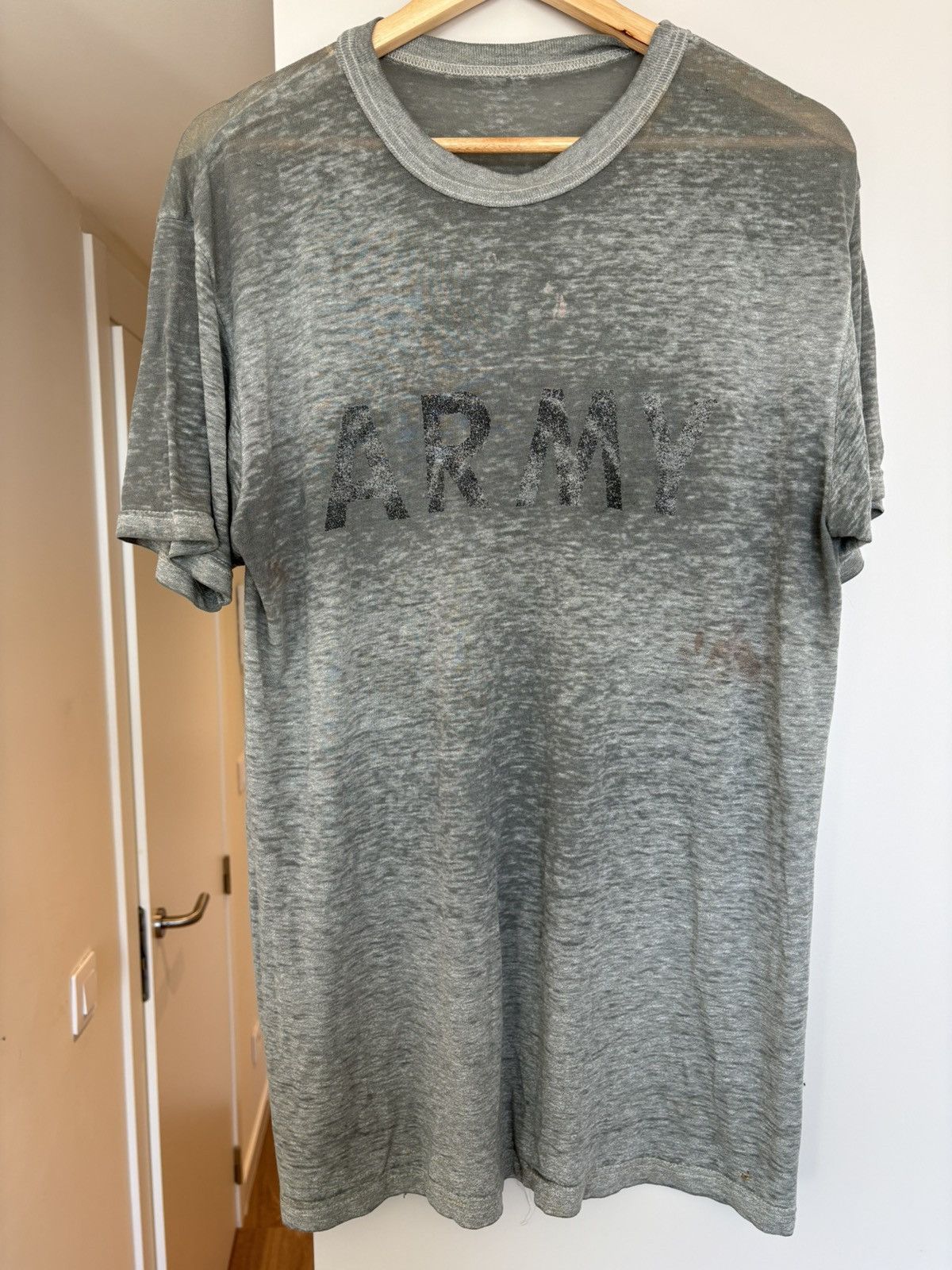 Vintage Vintage ARMY Faded T-Shirt Size US M / EU 48-50 / 2 - 1 Thumbnail