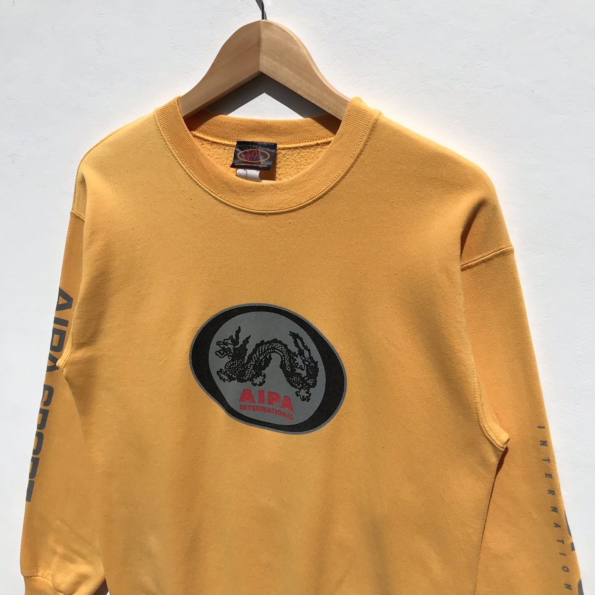 Vintage Vintage Aipa International Dragon Surfboards Sweatshirt Size US S / EU 44-46 / 1 - 6 Thumbnail