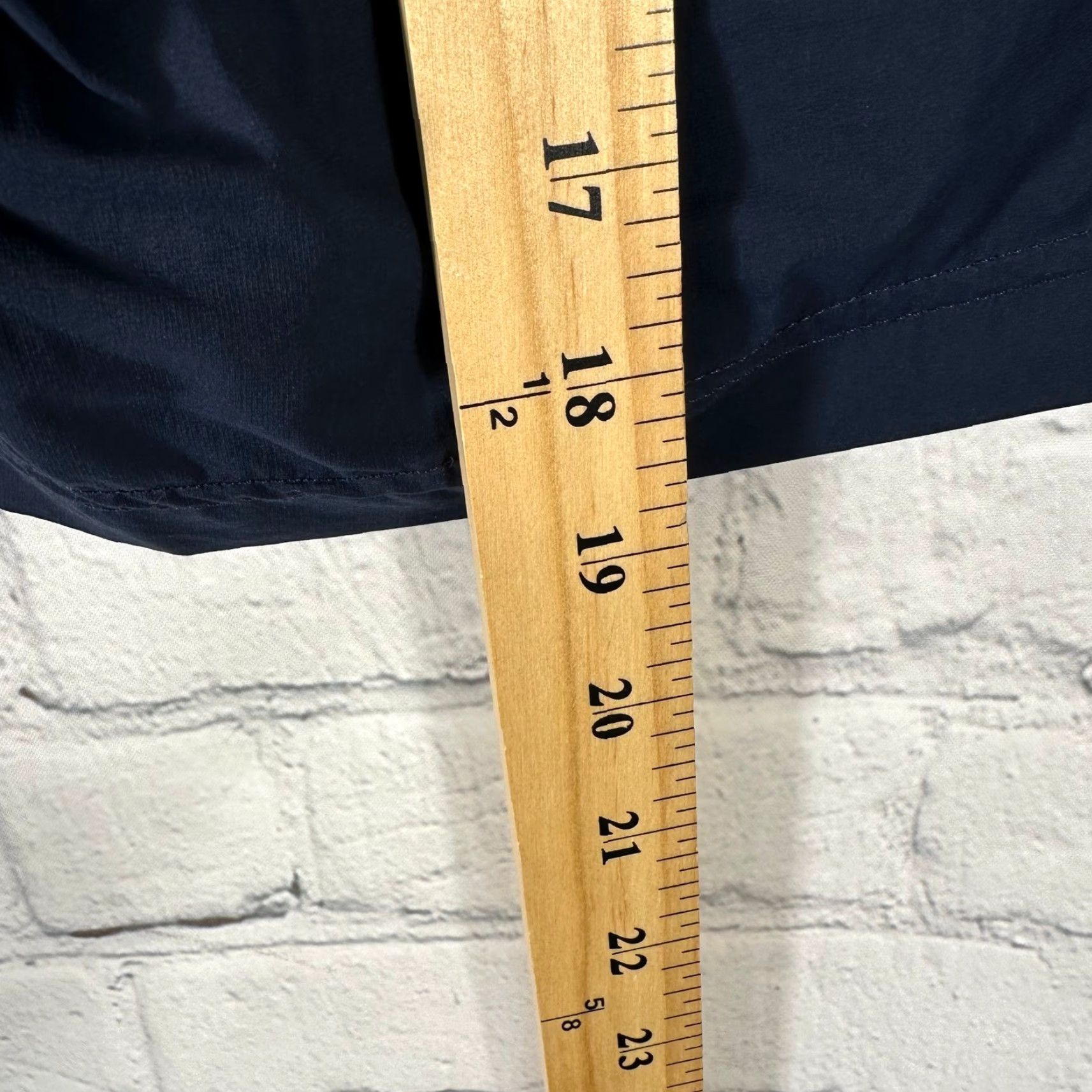 Lululemon Lululemon Commission Shorts Mens 32 Blue Chino 9 Inseam LM7A03S Size US 34 / EU 50 - 4 Thumbnail