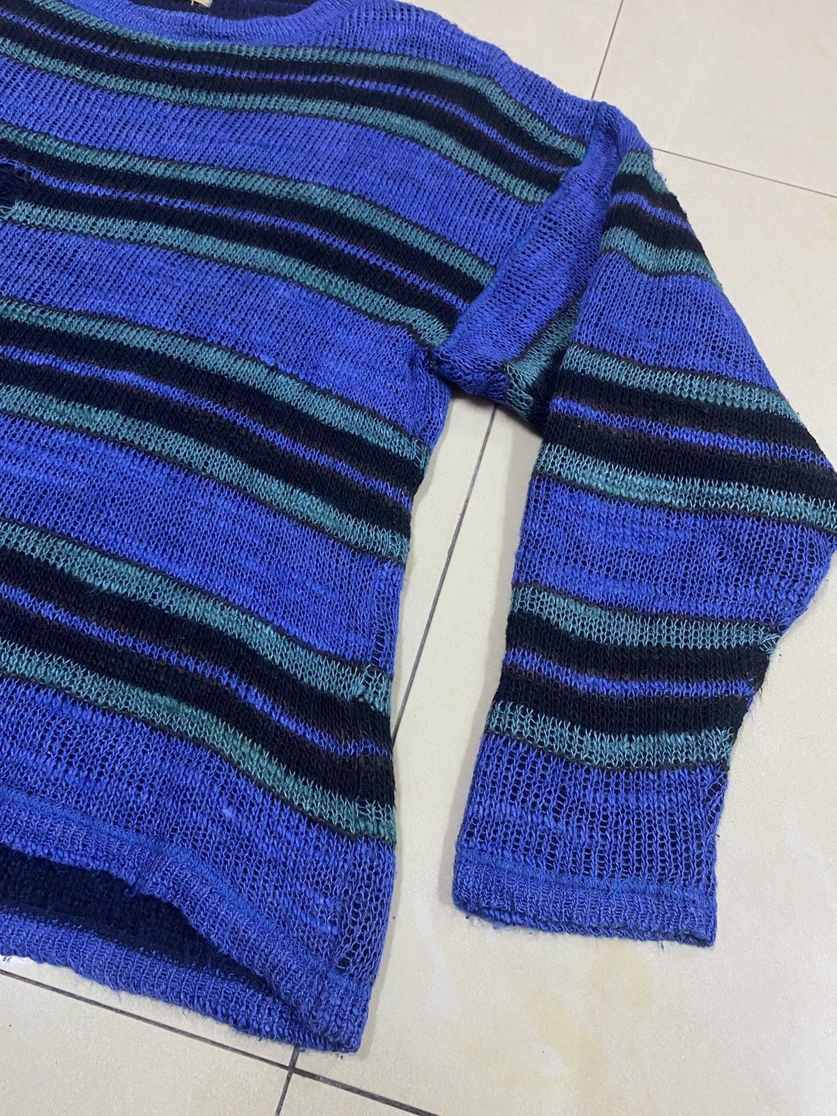 Issey Miyake × Vintage Vintage Issey Miyake Ripped Knit Sweater Size US M / EU 48-50 / 2 - 3 Thumbnail