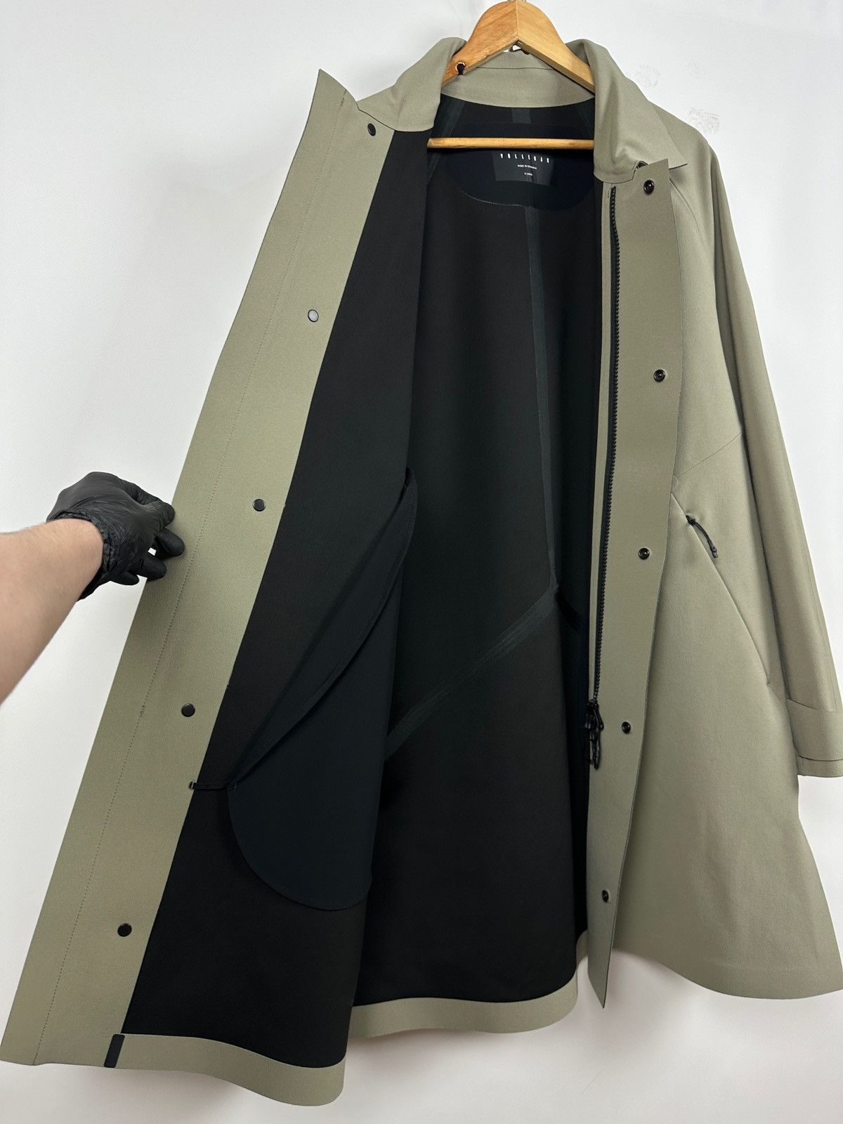 Vollebak Vollebak Laser Cut Khaki Trench Coat Size US XL / EU 56 / 4 - 6 Thumbnail