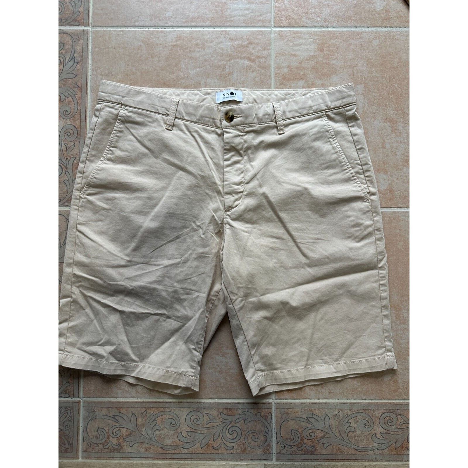 NN07 NN07 No Nationality Khaki Beige Crown shorts 1004 Men 34 Size US 34 / EU 50 - 1 Thumbnail