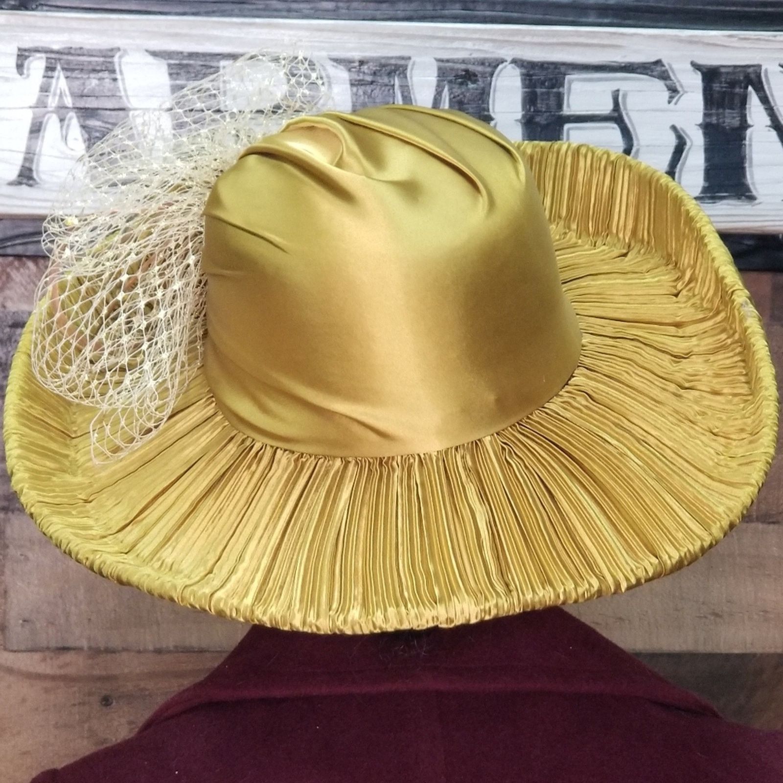 Other Donna Vinci Chartreuse Satin Hat, size 22 1/2 inches Size ONE SIZE - 6 Thumbnail