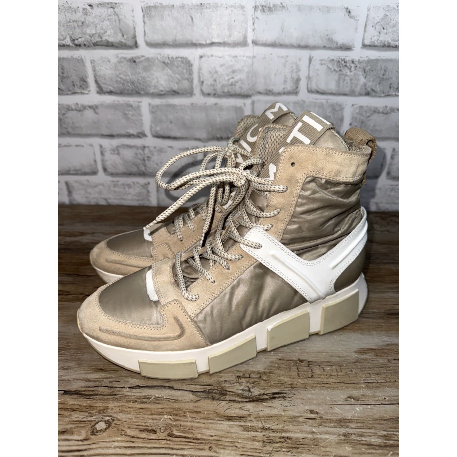 Vintage Vic Matie High Top Sneakers Streetwear Trainers 39 Womens Size XS / US 0-2 / IT 36-38 - 2 Thumbnail
