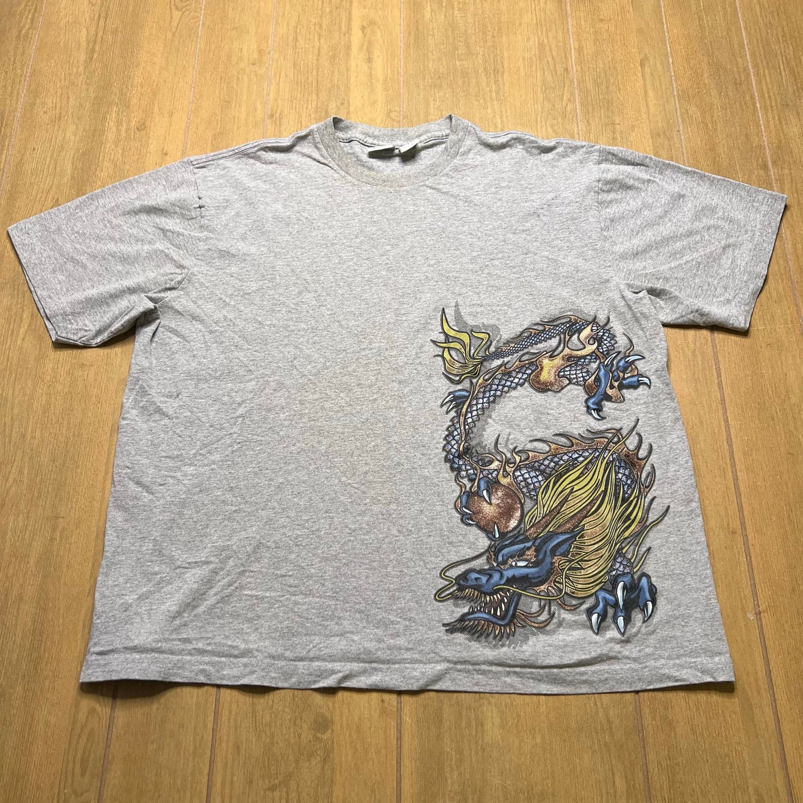 Vintage Y2K Dragon Graphic Gray T Shirt Sz L boxy Fit baggy