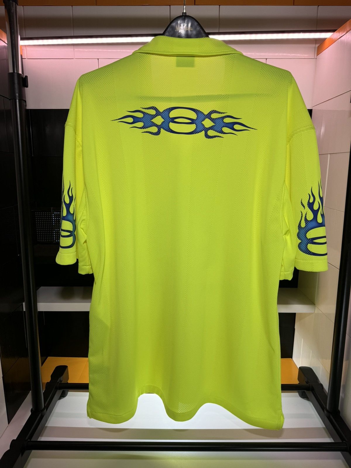 Balenciaga Balenciaga Fluo Yellow Striped Mesh Shirt Size L Size US L / EU 52-54 / 3 - 3 Thumbnail