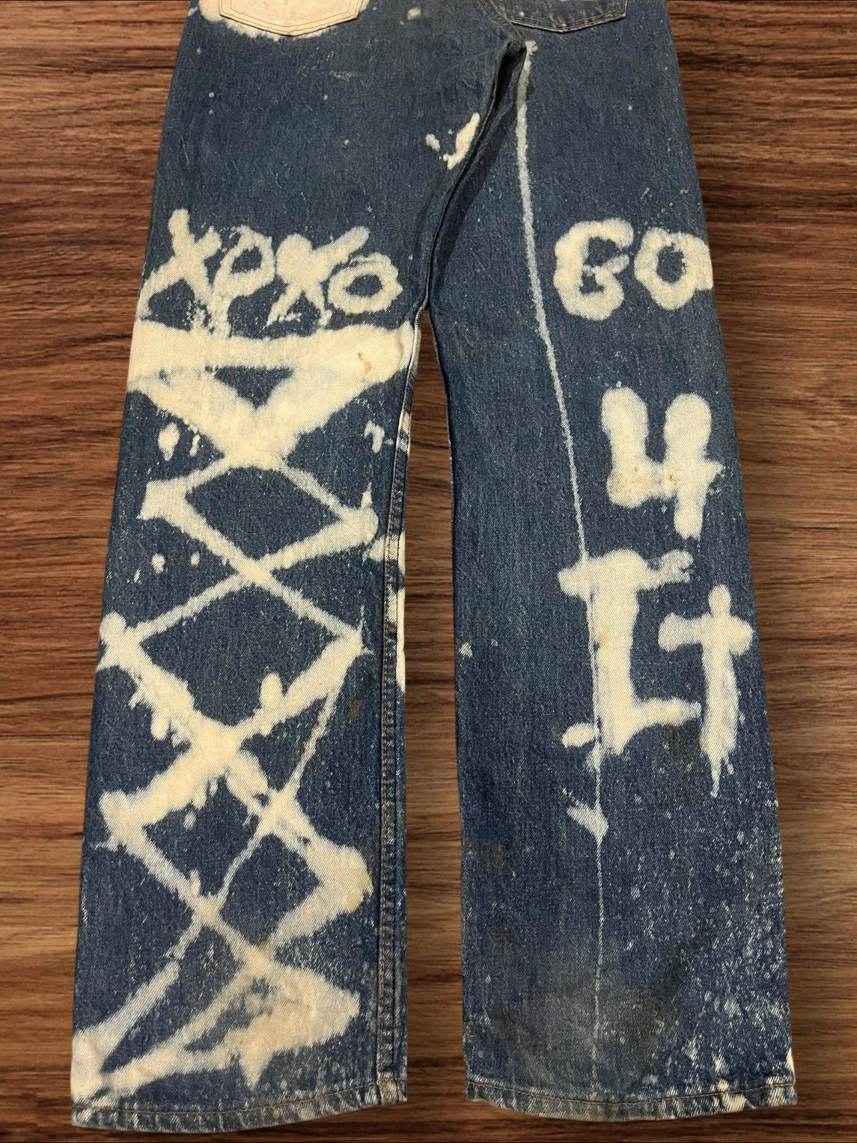 Levi's × Vintage Vintage 80s Levi’s 501 Grafitti Artistry Custom Made Jeans Size US 31 - 14 Thumbnail