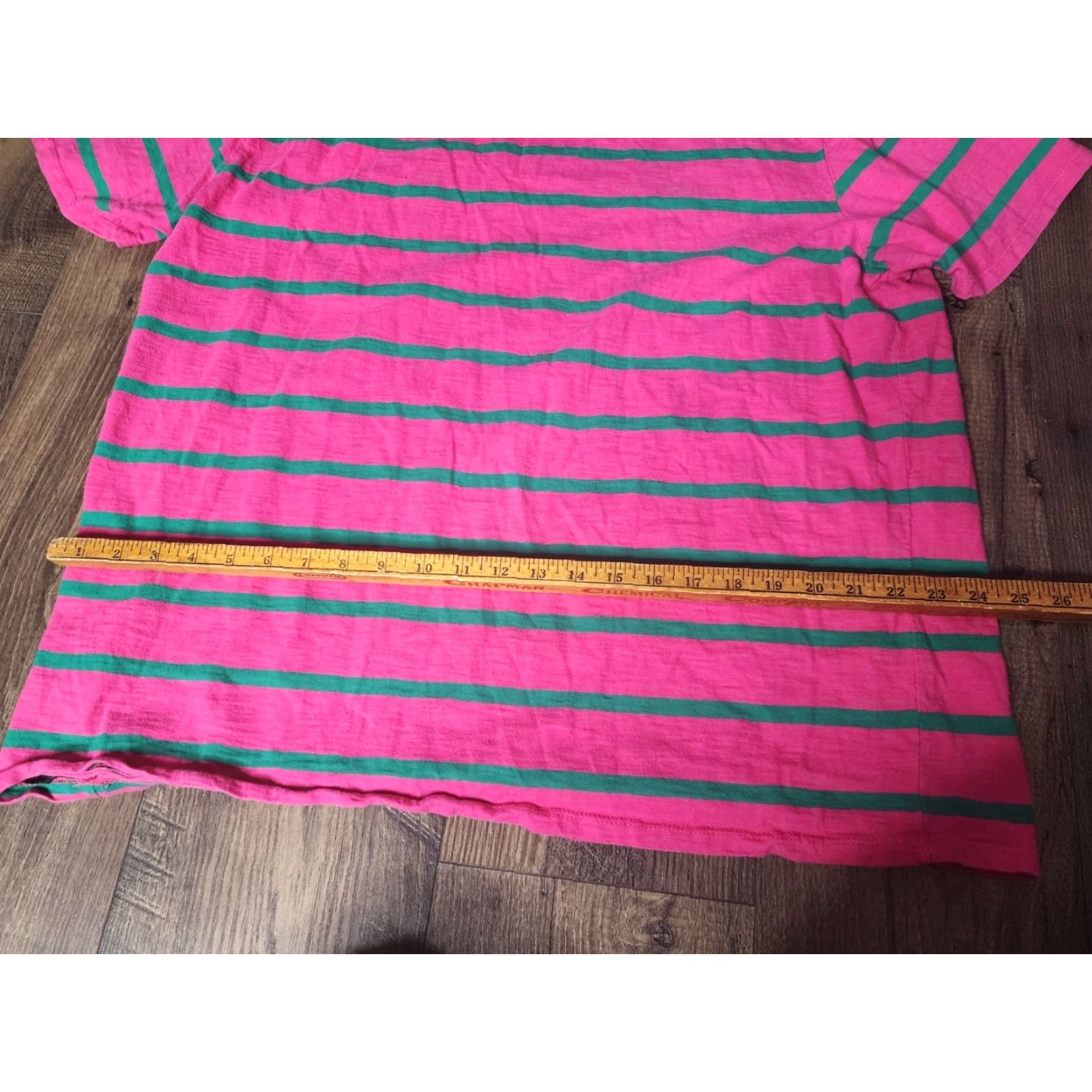 Guess GUESS x J Balvin Vintage Striped Logo T-Shirt Mens XL Pink Size US XL / EU 56 / 4 - 3 Thumbnail