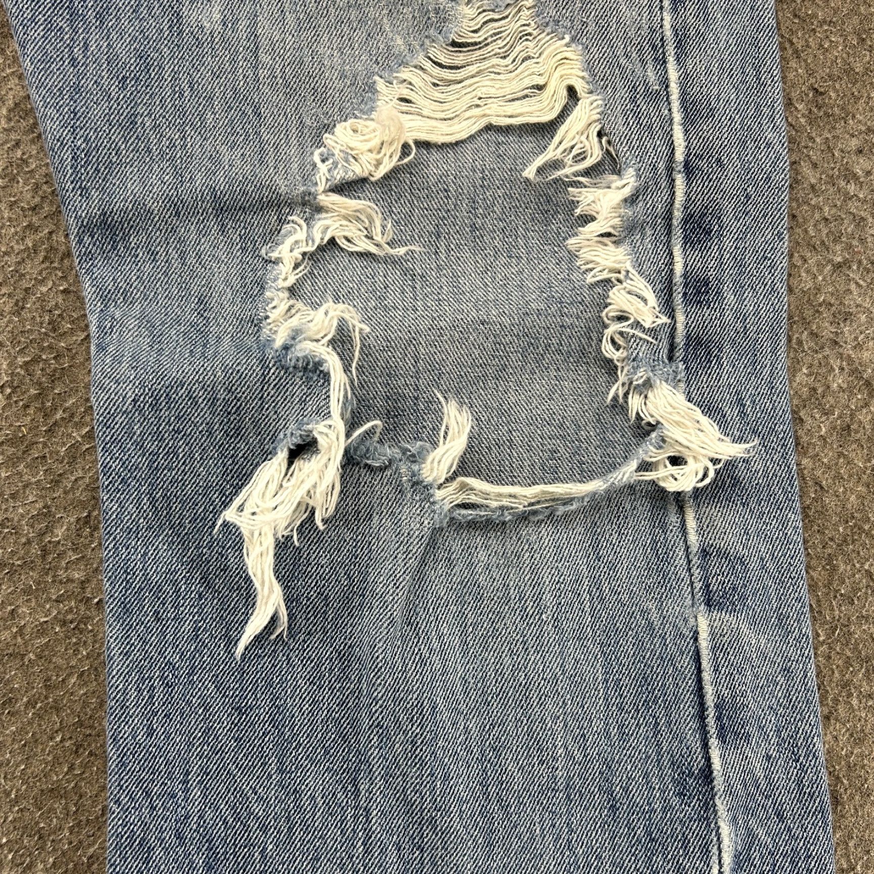 Levi's VINTAGE Levi's 501 Jeans Mens 34x29 Blue Straight Denim Distressed Regular 90s Cowboy USA Mens Size US 34 / EU 50 - 7 Thumbnail