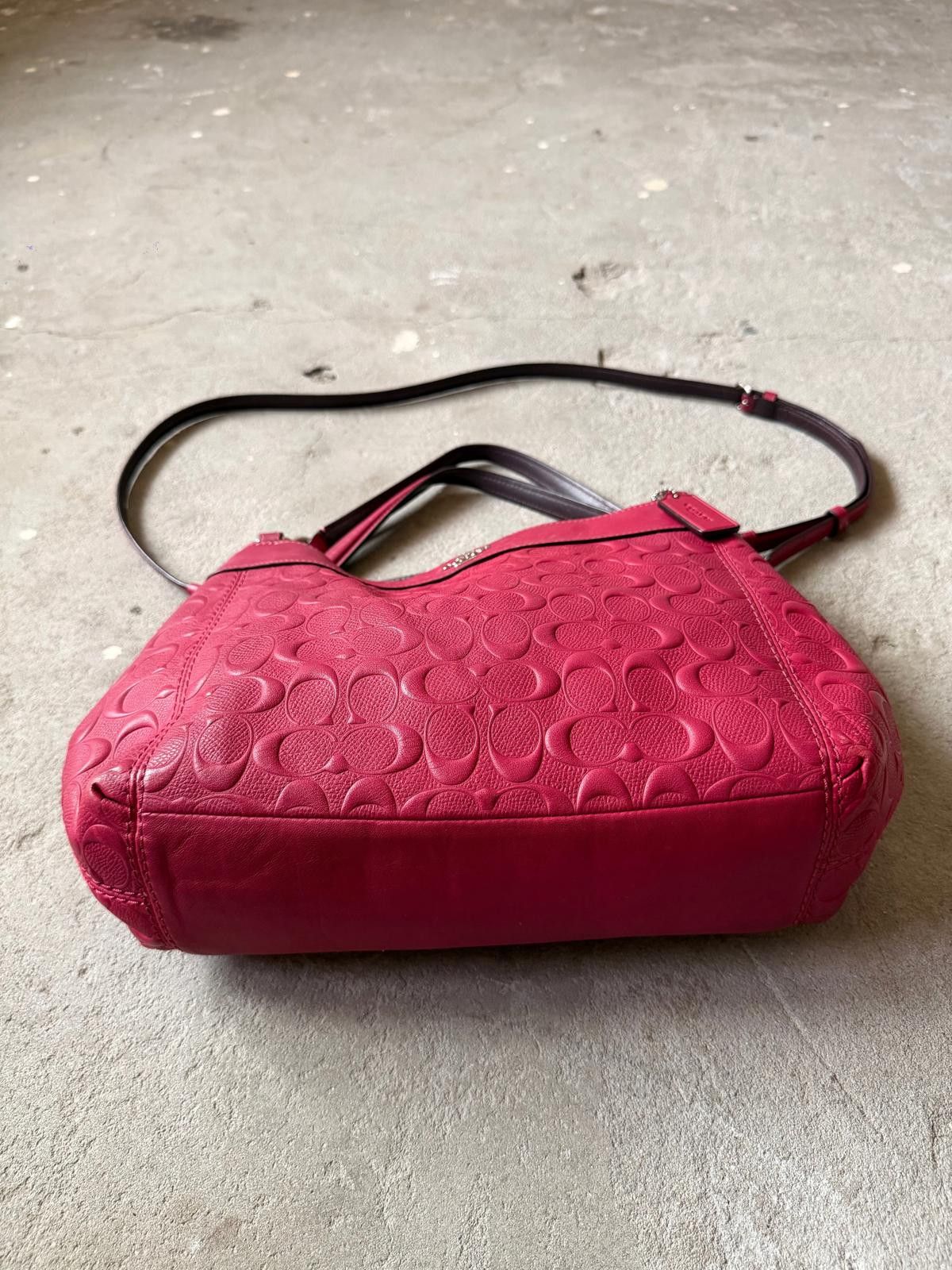 Coach Coach 2Way Signature Embossed Lexy Shoulder Bag Red Size ONE SIZE - 9 Thumbnail