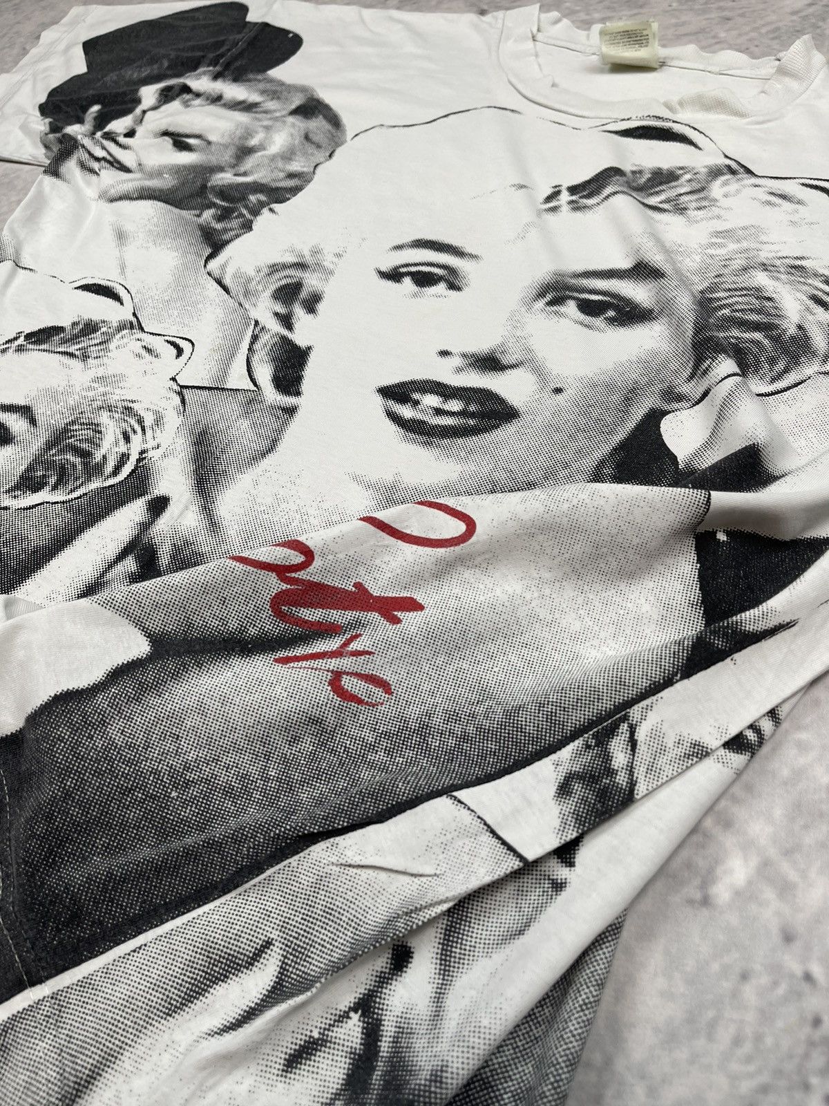Vintage Marilyn monroe vintage tee full print screen stars Size US L / EU 52-54 / 3 - 7 Thumbnail