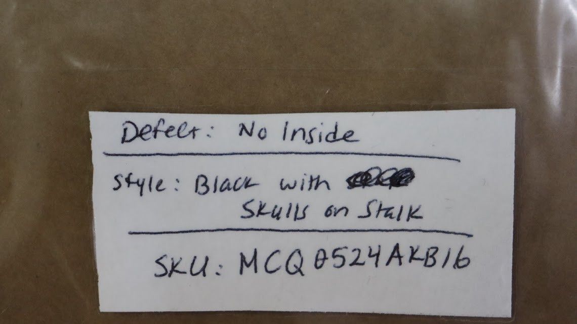 Alexander McQueen o1rshd1 ***Defective / T-shirt in Black Size US S / EU 44-46 / 1 - 10 Thumbnail