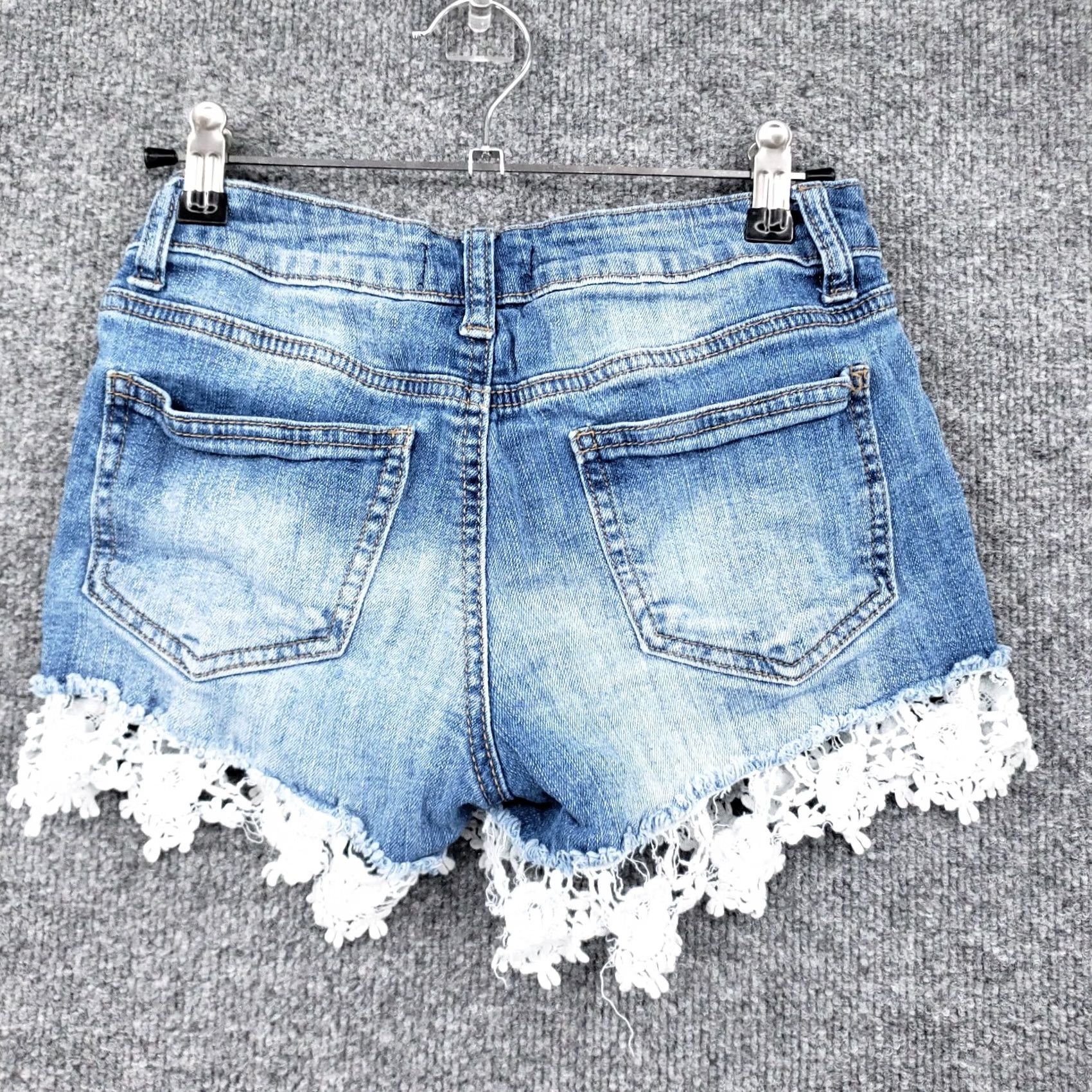 Vintage Altar'd State Shorts Womens 25 Blue Hot Pants Low Rise Crochet Trim Stone Denim Size 42" / US 20 - 2 Thumbnail
