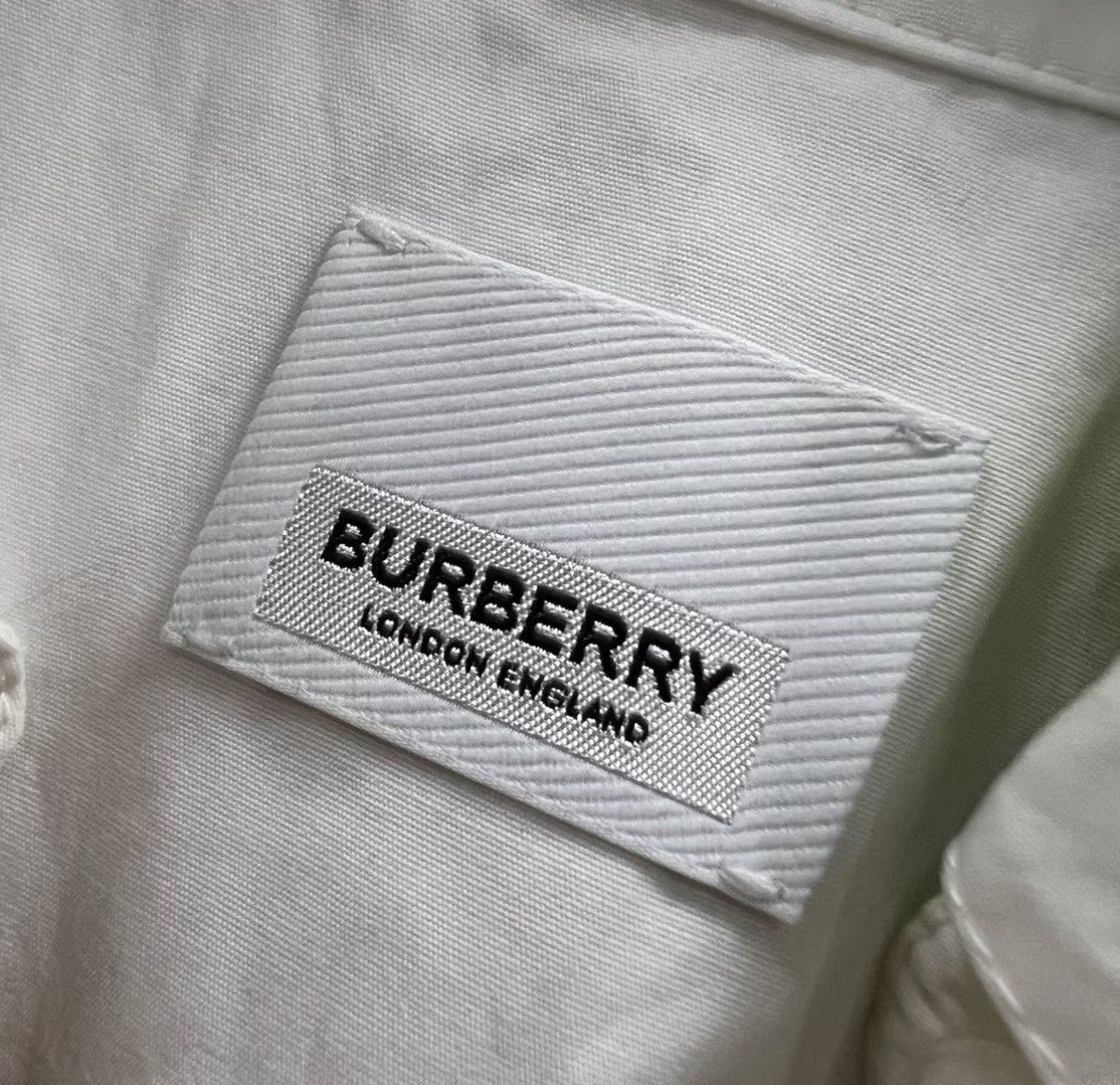 Burberry Burberry 23rd Style White Lace Long-Sleeve Shirt J41 Size S / US 4 / IT 40 - 4 Thumbnail