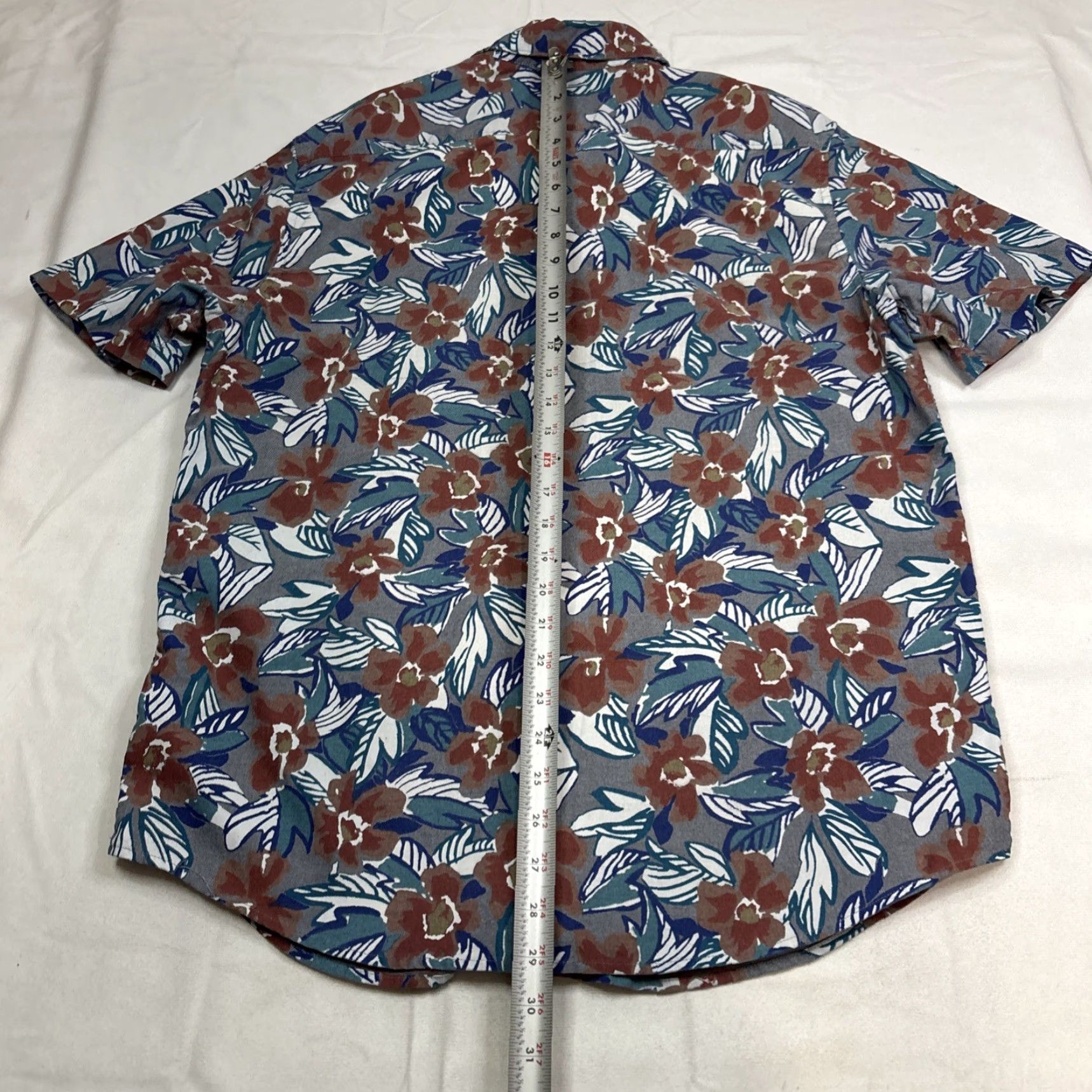 RVCA RVCA PARADISE VALLEY Floral Woven S/S Regular Fit Men's Shirt L Blue Brown Multi Size L Size US L / EU 52-54 / 3 - 7 Thumbnail