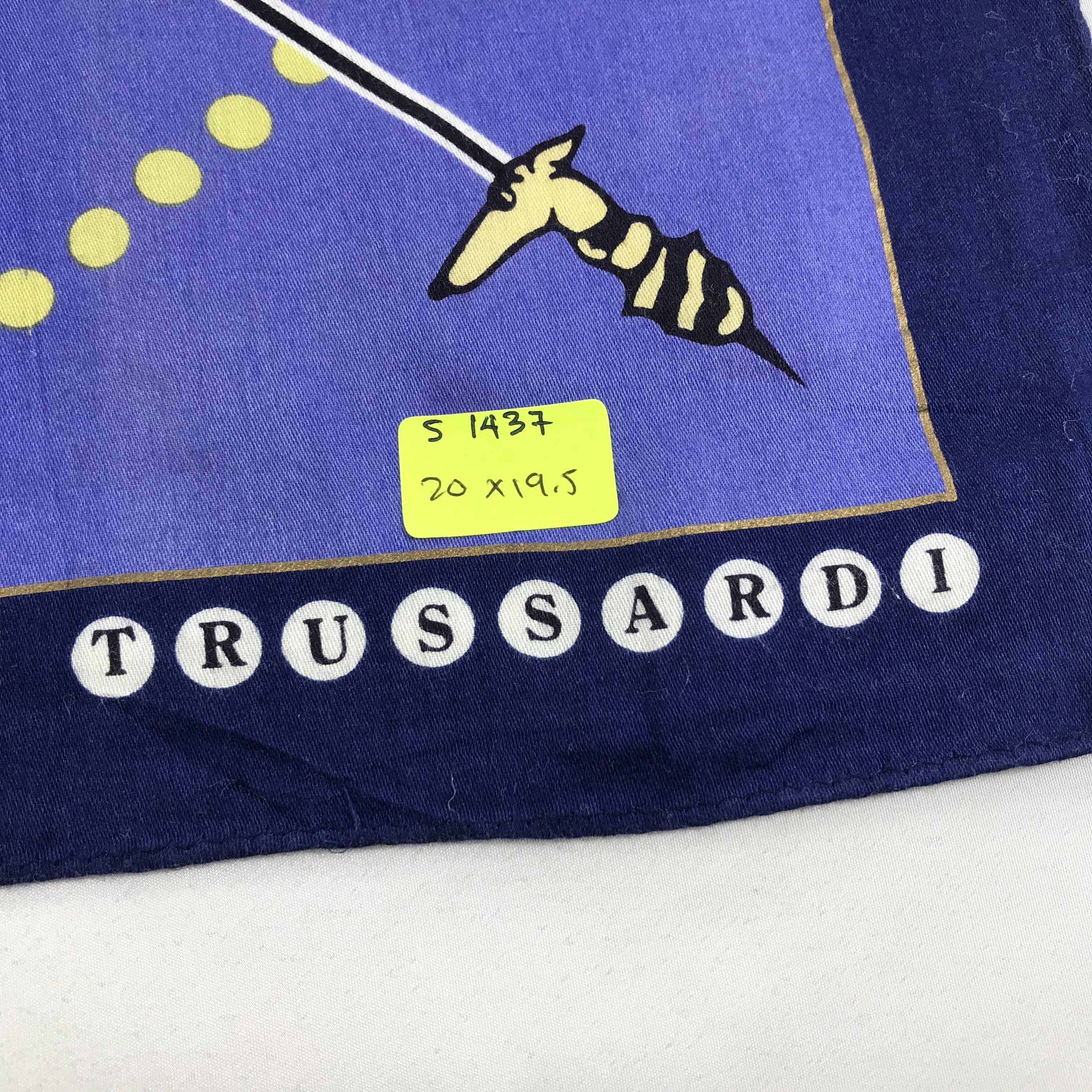 Trussardi × Vintage Trussardi Bandana / Handkerchief / Neckerchief - S1437 Size ONE SIZE - 5 Thumbnail