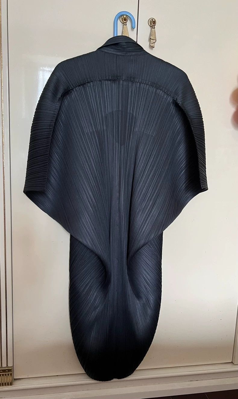 Issey Miyake Issey Miyake size:3 Black pleated windbreaker Size S / US 4 / IT 40 - 2 Thumbnail