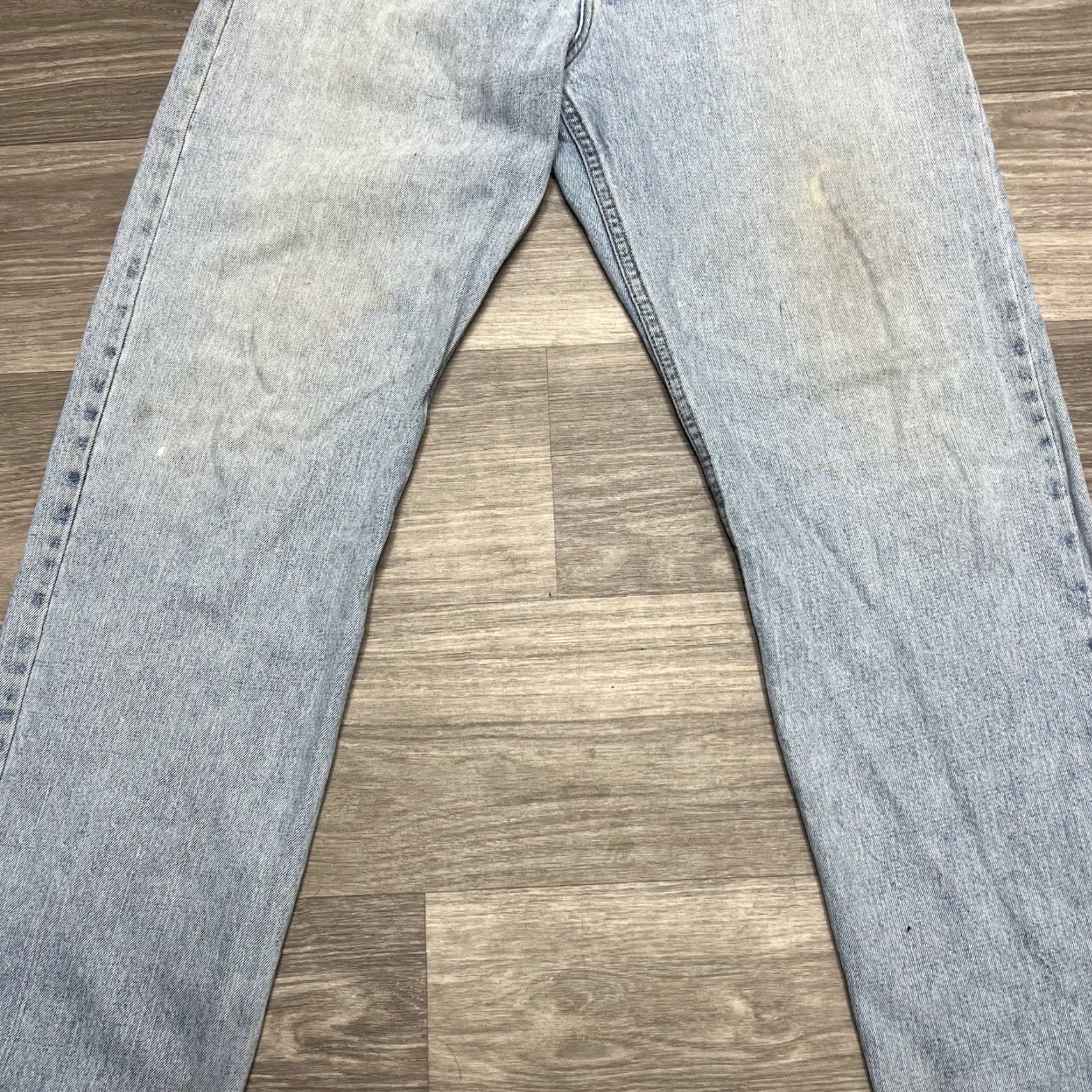 Eddie Bauer VINTAGE Eddie Bauer Jeans Regular 35x33 90s Light Wash Denim 5-Pocket Mens Straight Blue Size US 35 - 6 Thumbnail